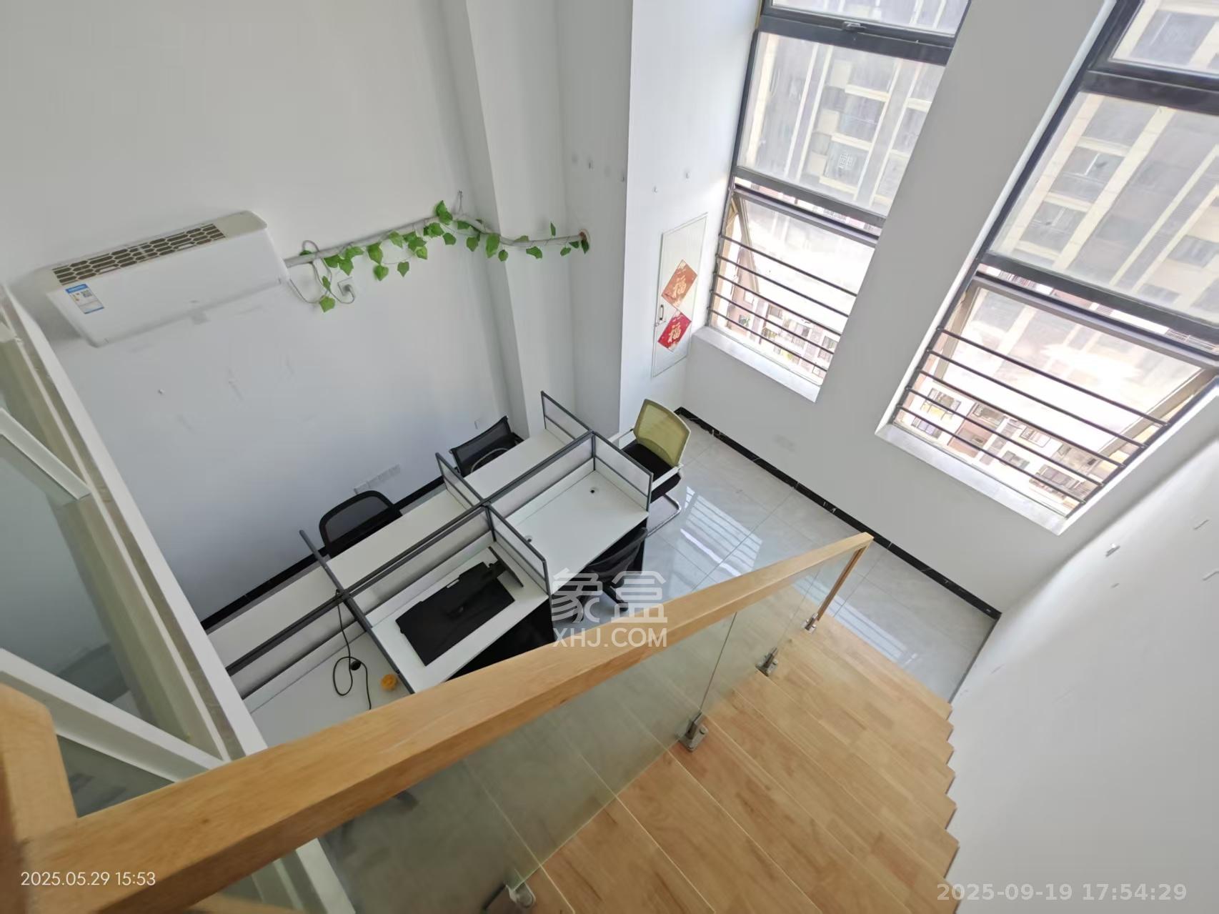 华润置地广场二期 1室1厅1卫 1600.00元/月 华润置地广场二期 1室1厅1卫 1600.00元/月室内图