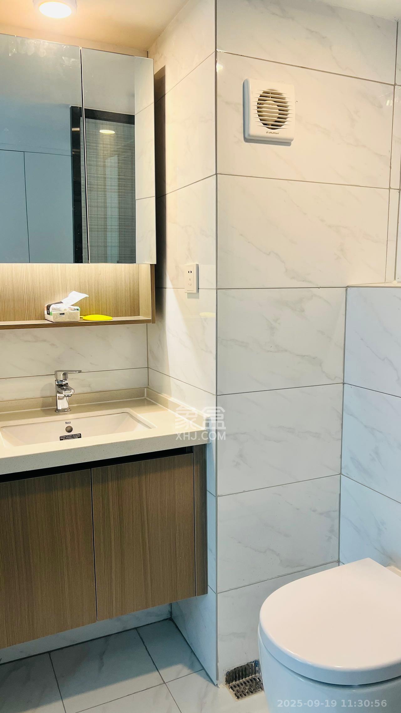 藏珑湖上公馆 1室1厅2卫 3000.0元/月 藏珑湖上公馆 1室1厅2卫 3000.0元/月室内图