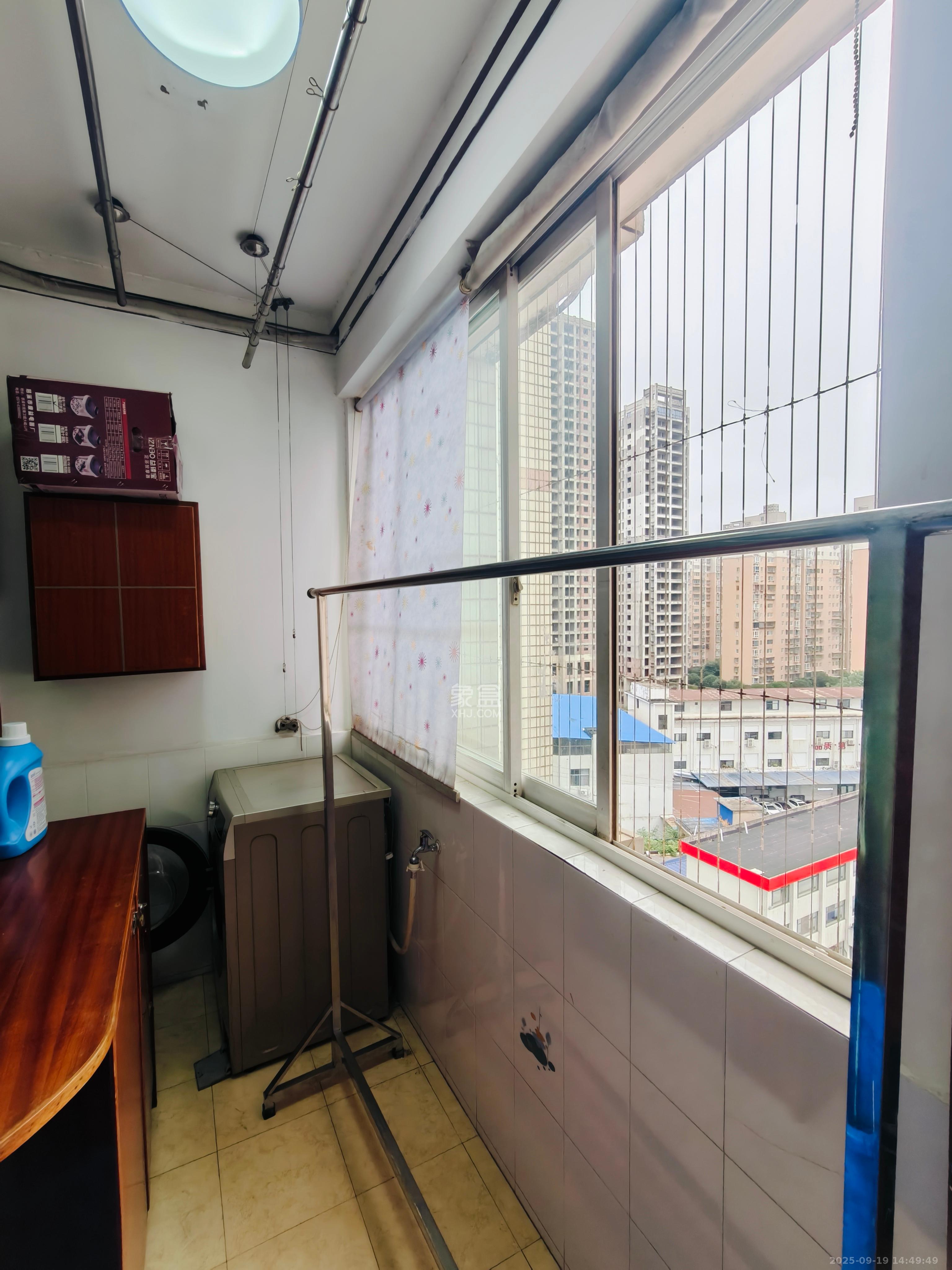 时代先锋 1室0厅0卫 2000.0元/月 时代先锋 1室0厅0卫 2000.0元/月室内图