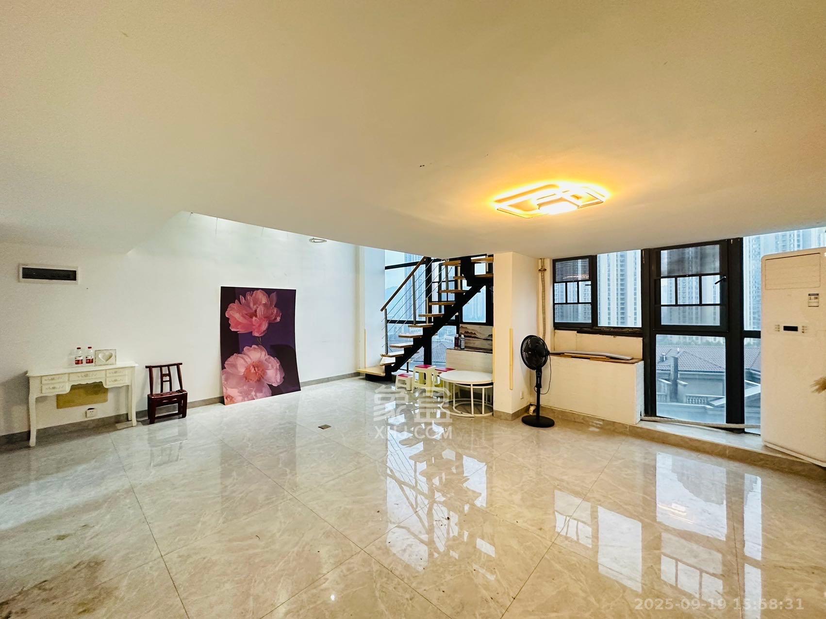 达美美立方  1室0厅0卫    3200.0元/月室内图