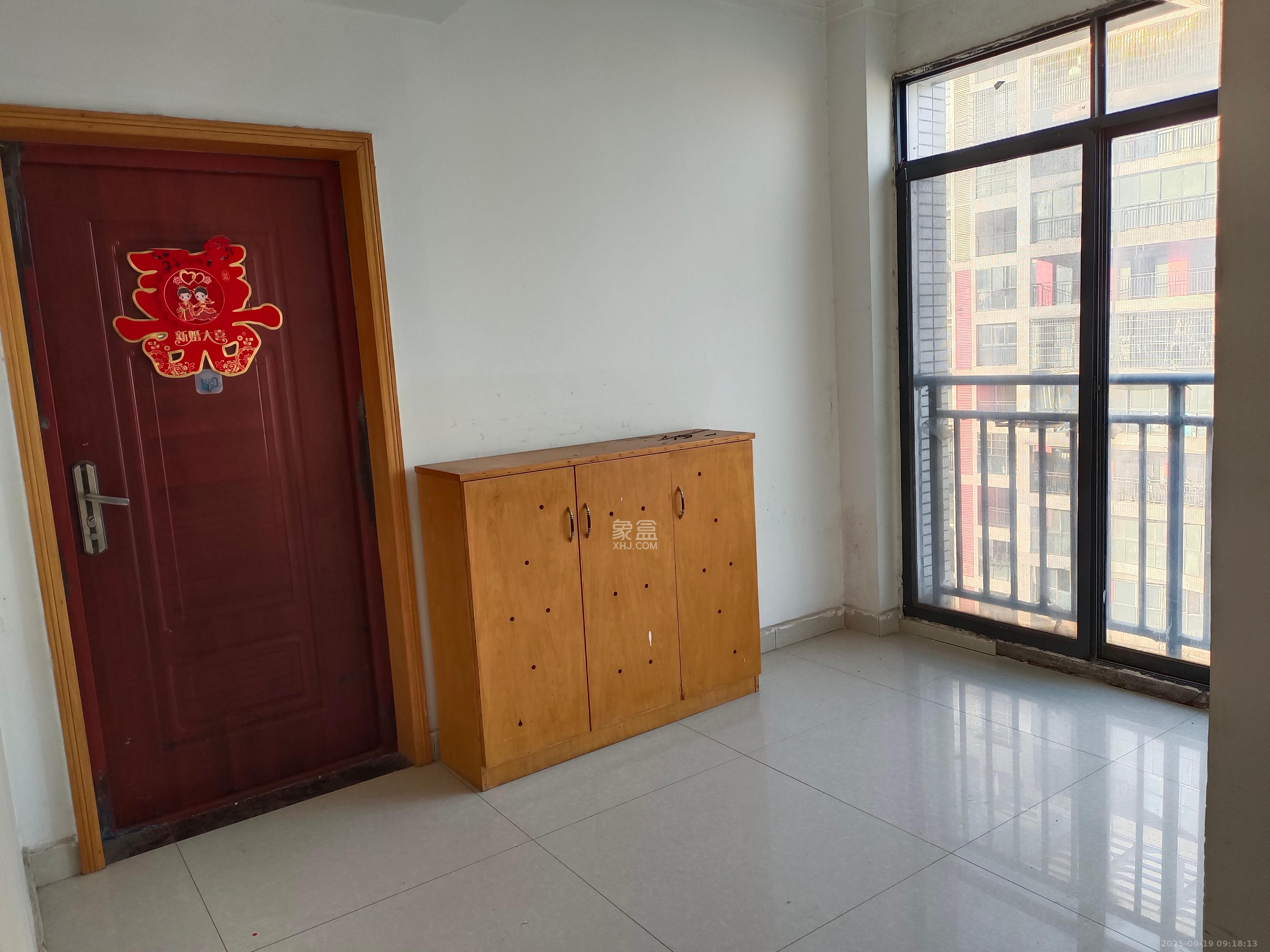 浩龙音乐界 3室2厅2卫 1650.0元/月 浩龙音乐界 3室2厅2卫 1650.0元/月室内图