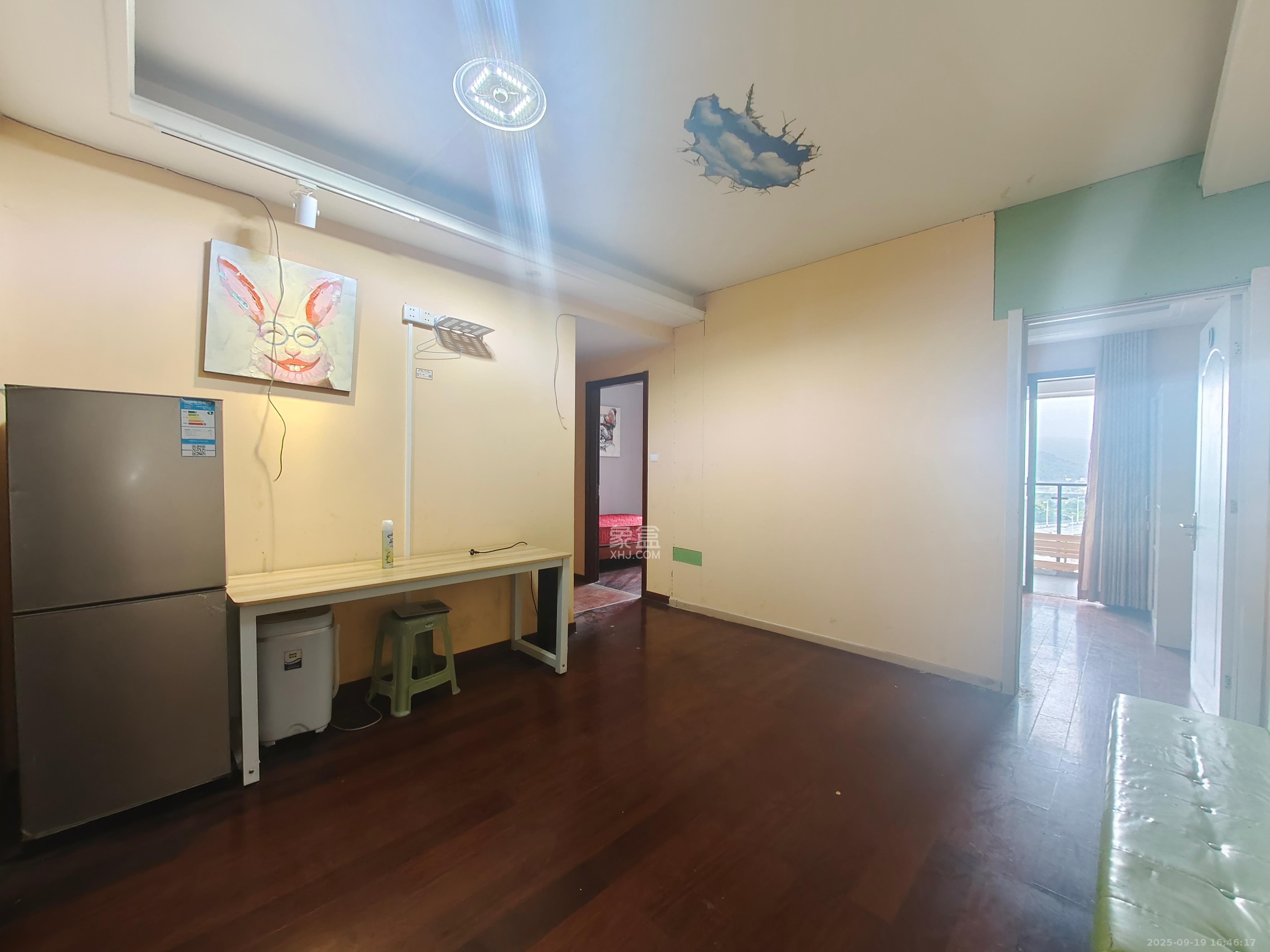 达美D6区  3室2厅2卫   2500.00元/月室内图