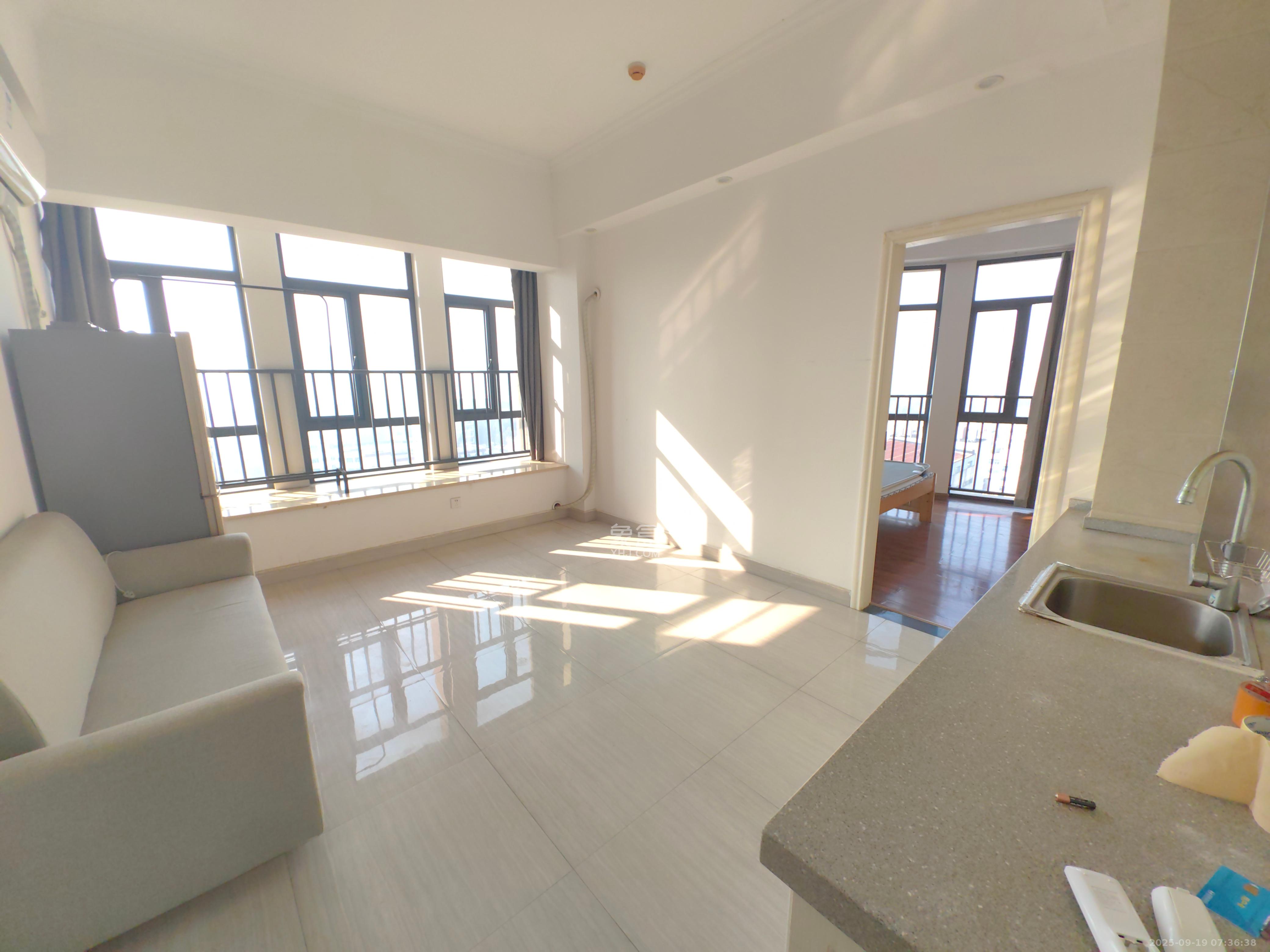 兆坤星悦荟 1室1厅1卫 1500.0元/月 兆坤星悦荟 1室1厅1卫 1500.0元/月室内图