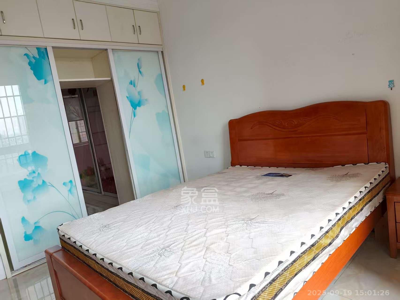 领东汇  4室2厅2卫    2400.0元/月室内图