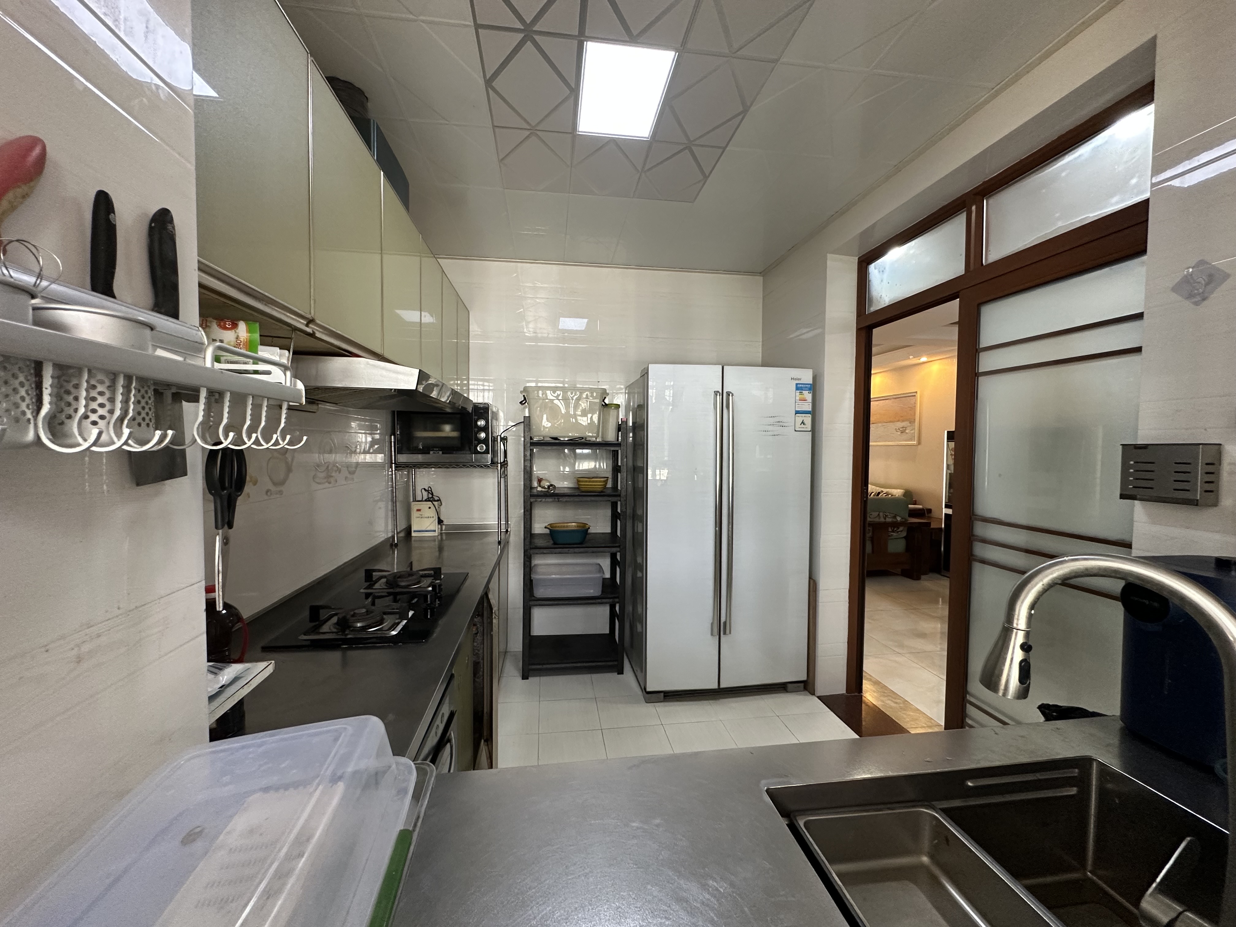 海阔天空-国瑞城二期(雅仕苑) 4室2厅2卫 5600.0元/月 海阔天空-国瑞城二期(雅仕苑) 4室2厅2卫 5600.0元/月室内图