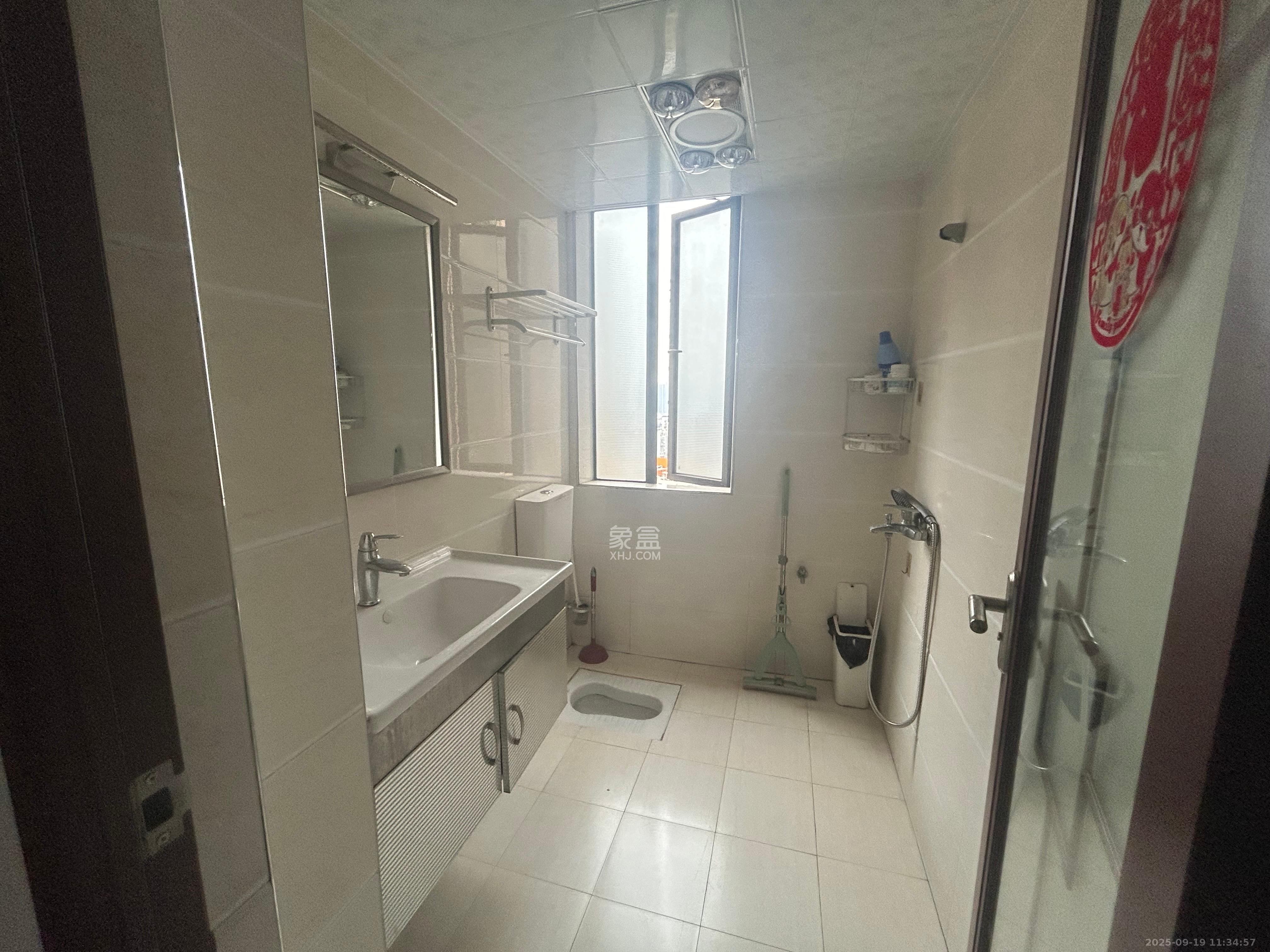 兴威帕克水岸 3室2厅1卫 2000.0元/月 兴威帕克水岸 3室2厅1卫 2000.0元/月室内图