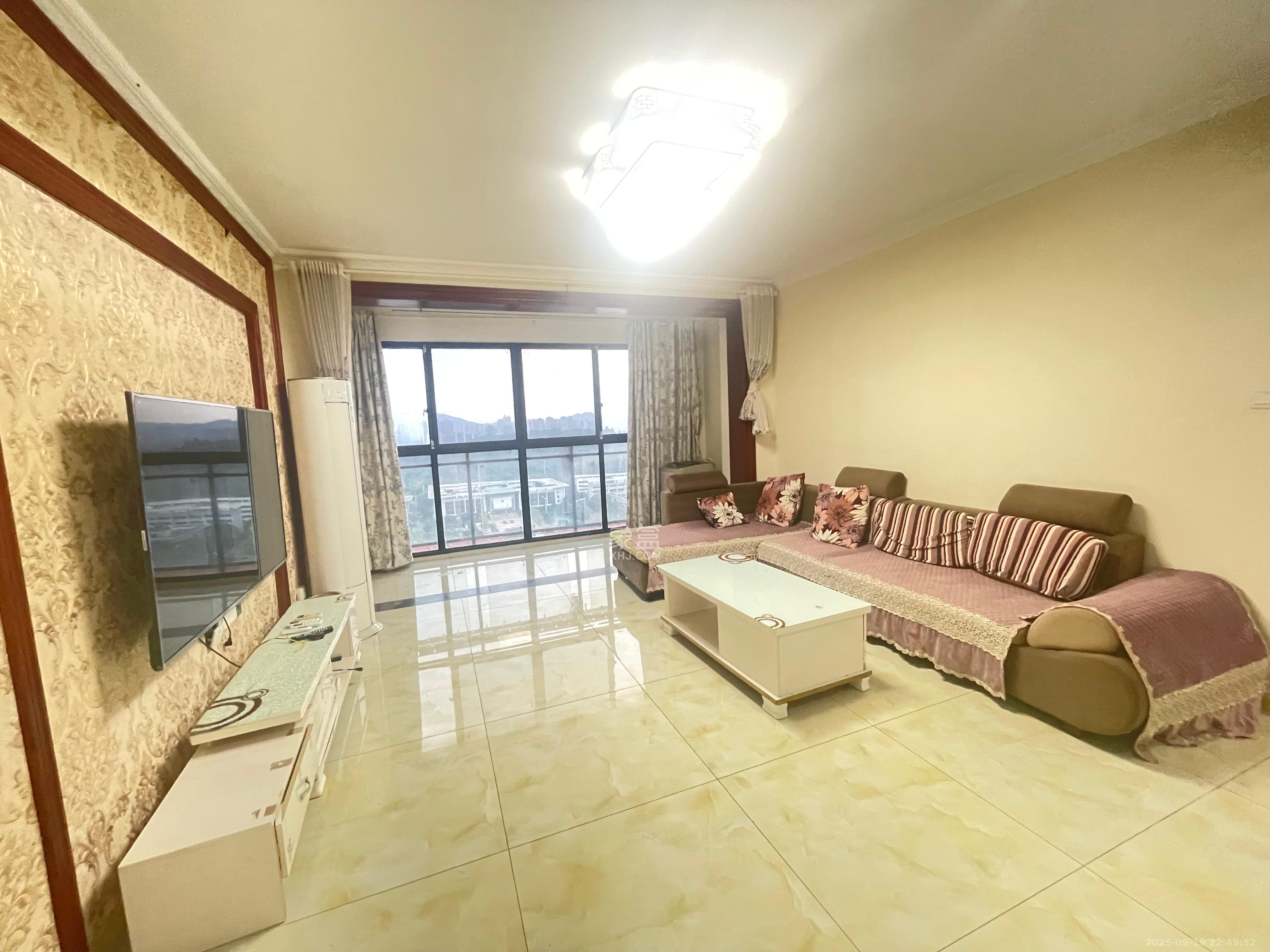 北京御园一二期(国泰嘉园) 3室2厅2卫 2600.0元/月 北京御园一二期(国泰嘉园) 3室2厅2卫 2600.0元/月室内图