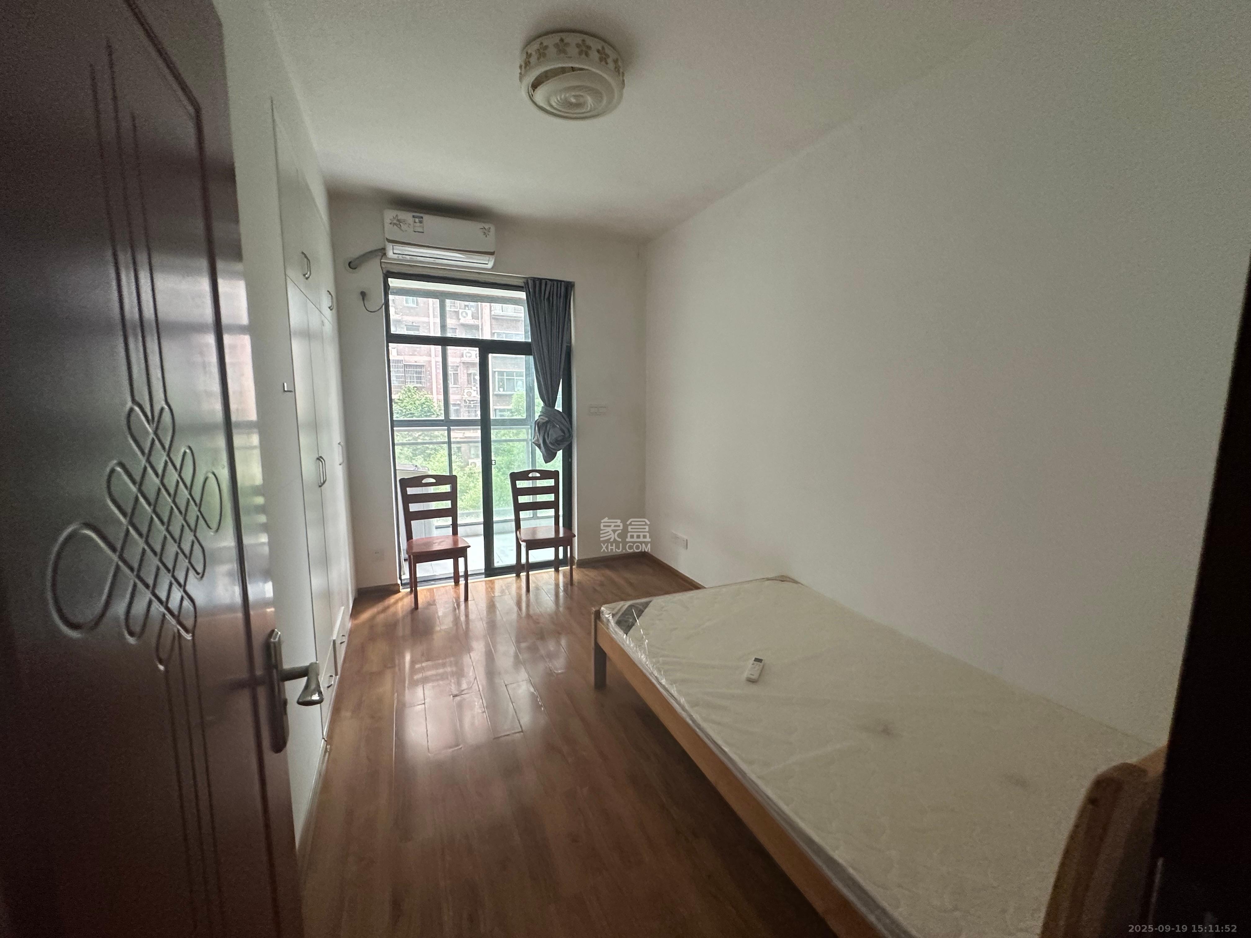 恒盛世家 3室1厅2卫 2300.0元/月 恒盛世家 3室1厅2卫 2300.0元/月室内图