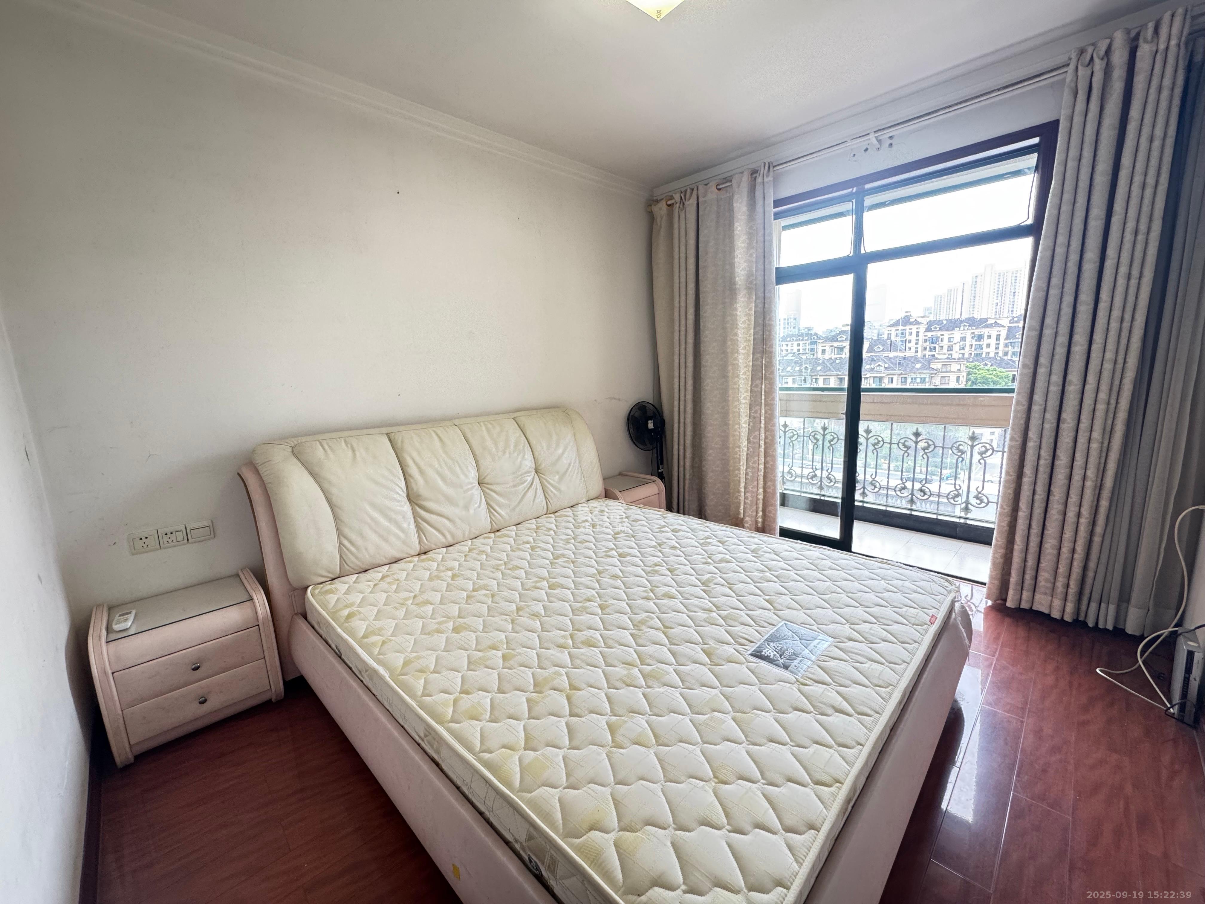 世嘉国际华城 3室2厅2卫 3000.0元/月 世嘉国际华城 3室2厅2卫 3000.0元/月室内图