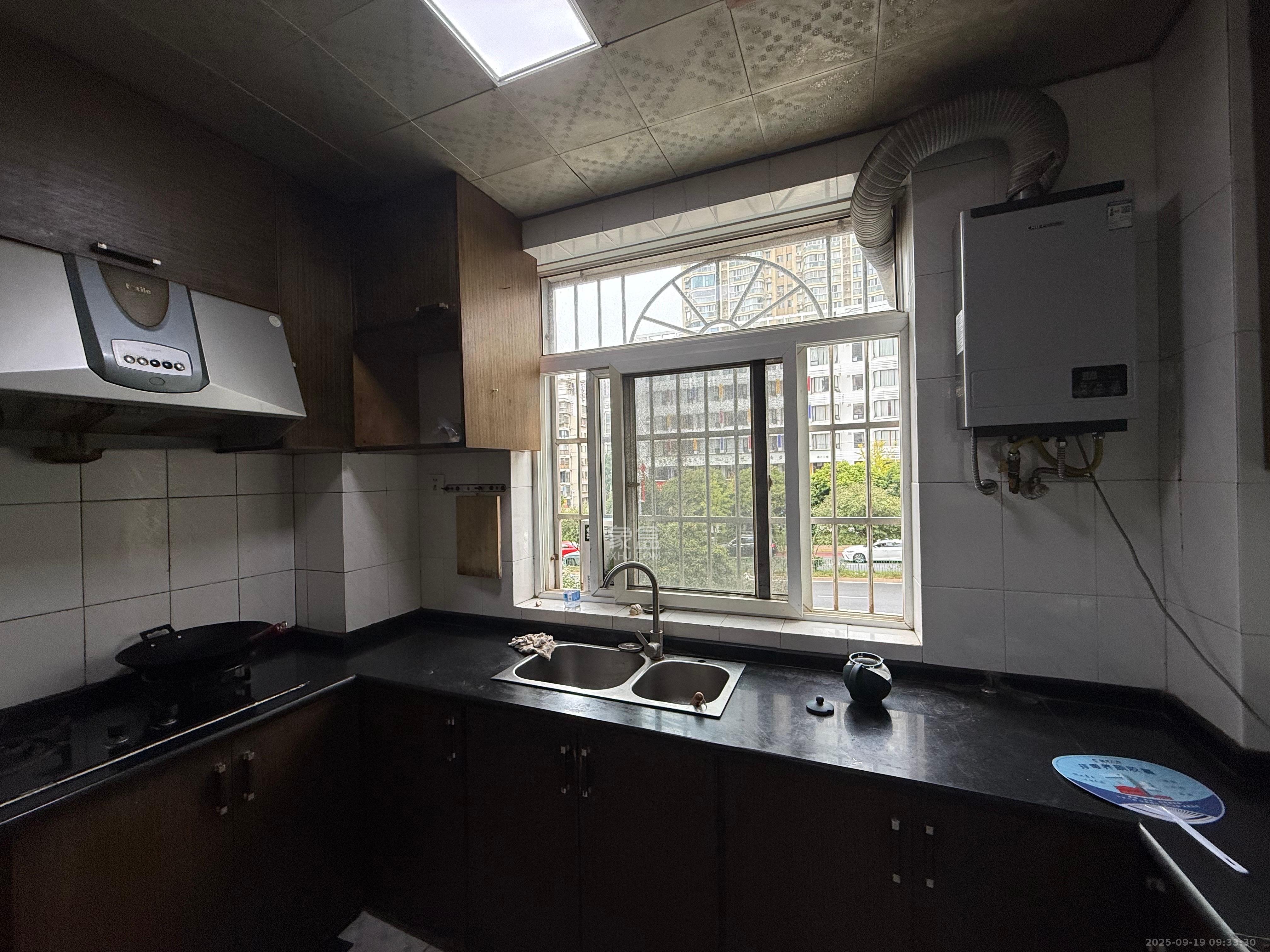 白沙家园（白沙欣苑）  3室2厅1卫    2800.0元/月室内图