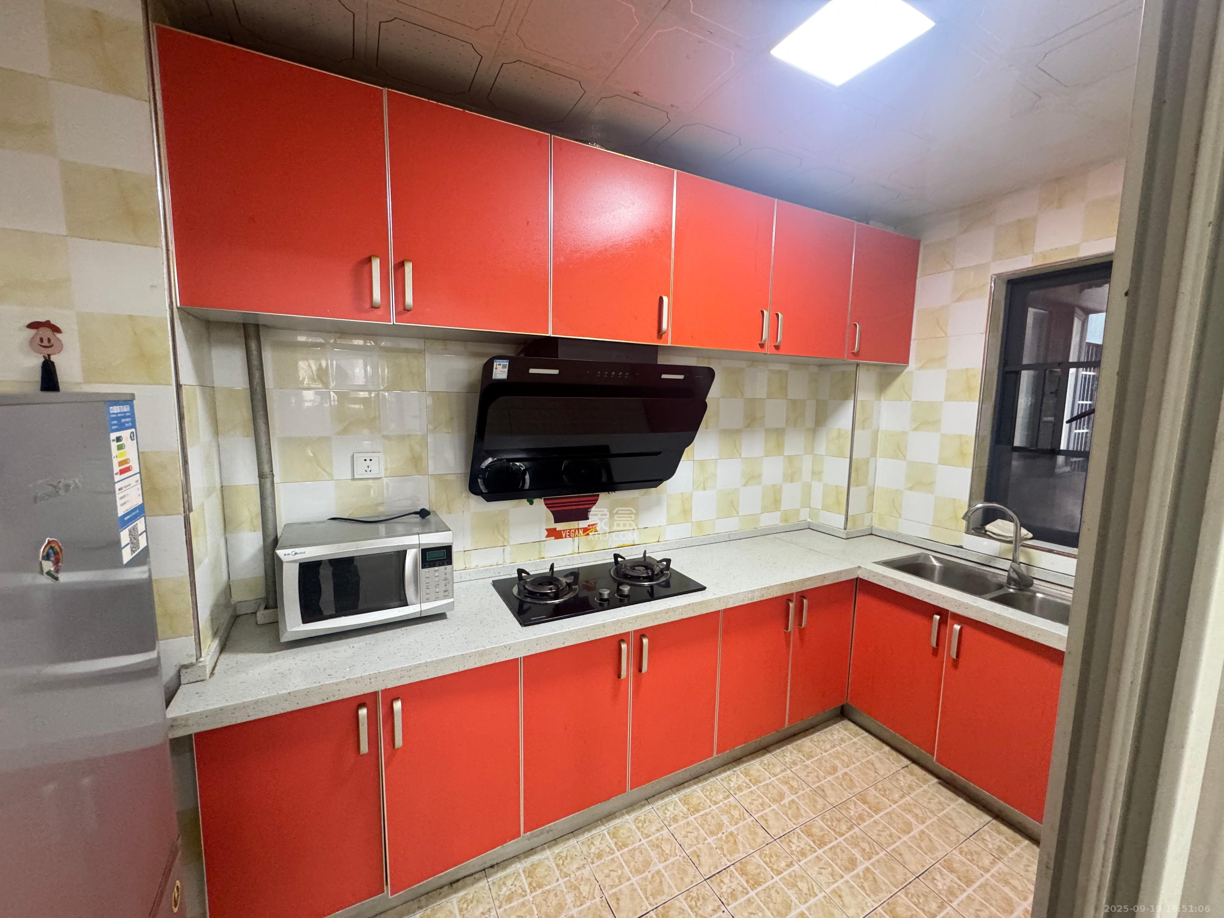 长房天翼未来城 3室2厅2卫 3500.0元/月 长房天翼未来城 3室2厅2卫 3500.0元/月室内图