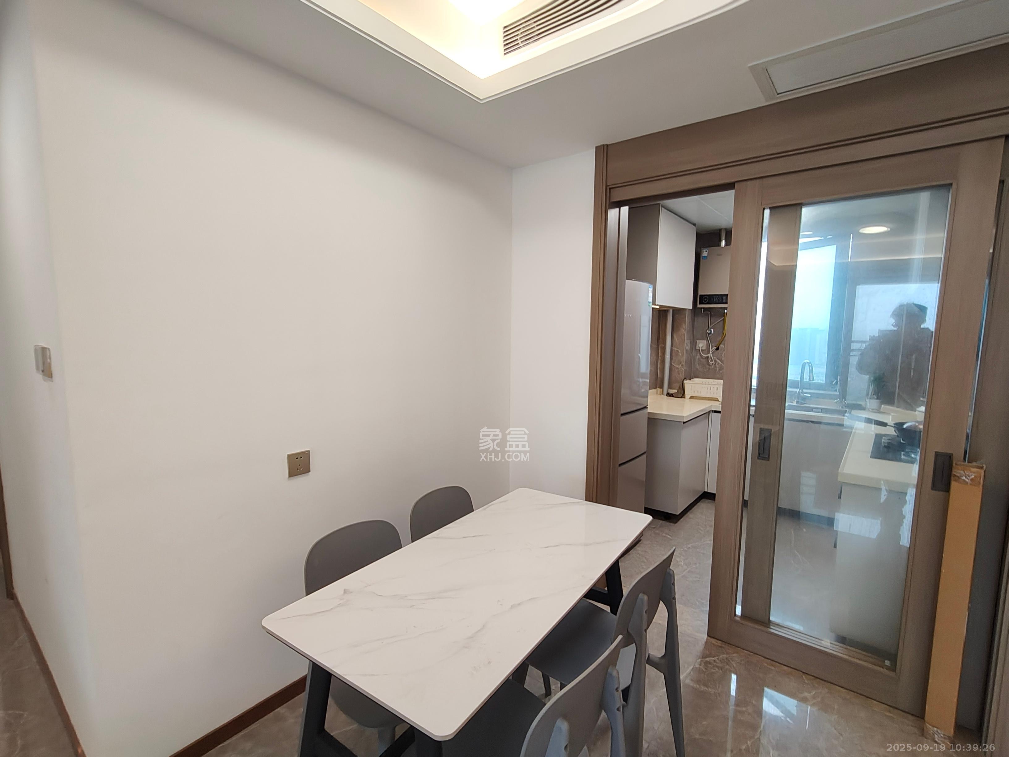 长沙溪山悦 4室2厅2卫 2800.0元/月 长沙溪山悦 4室2厅2卫 2800.0元/月室内图