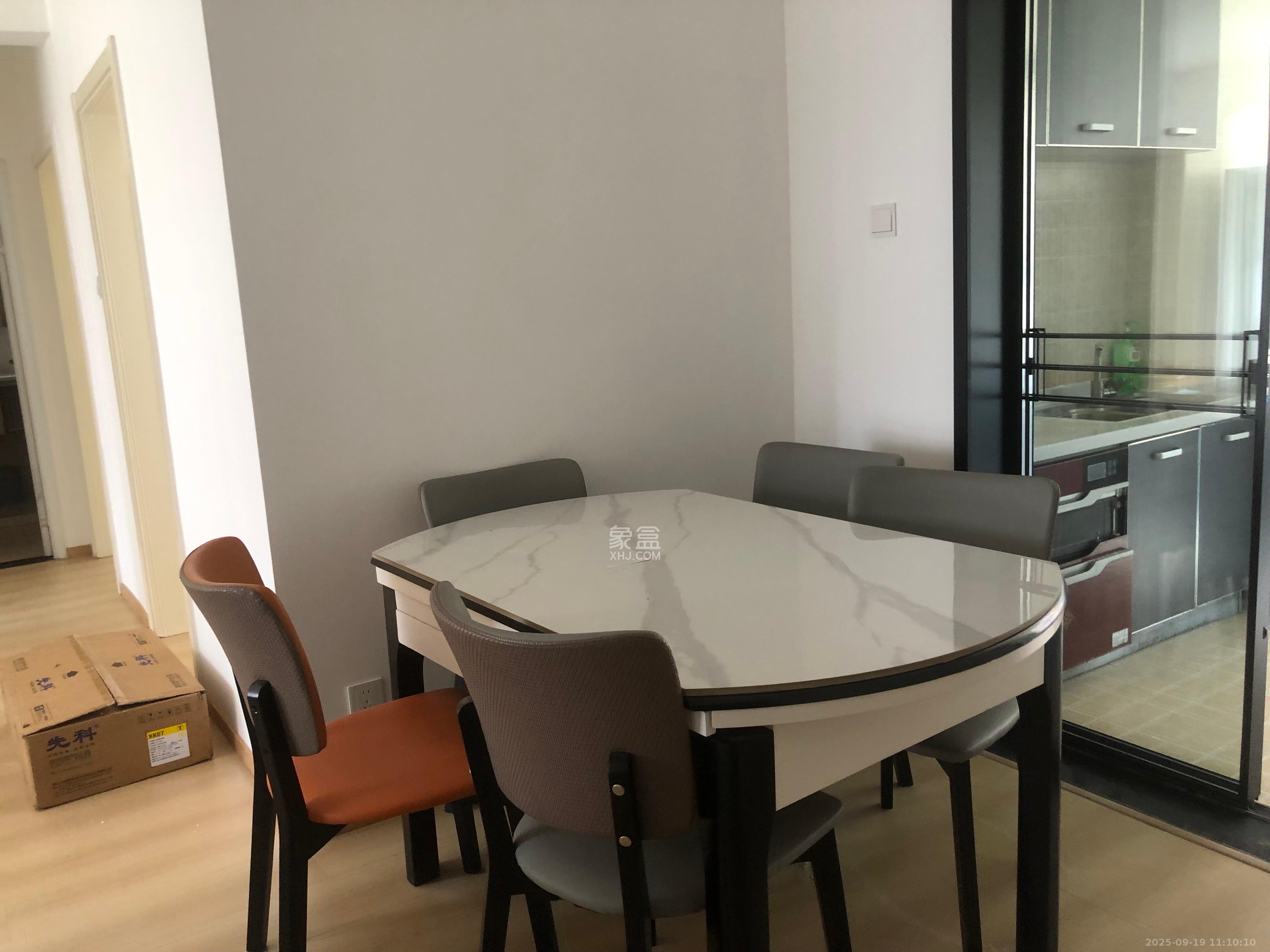 五矿万境水岸一期（万境水岸嘉苑）  3室2厅1卫    2300.0元/月室内图