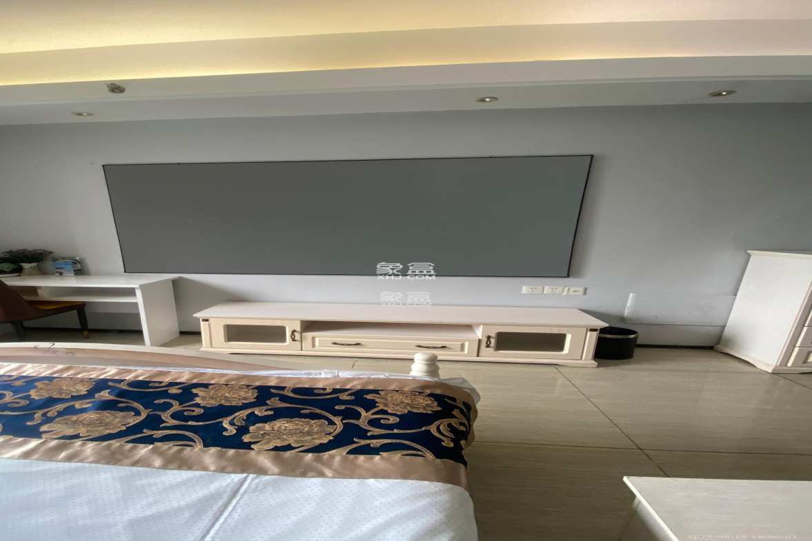 恒大国际广场  1室1厅1卫    1300.0元/月 恒大国际广场  1室1厅1卫    1300.0元/月室内图