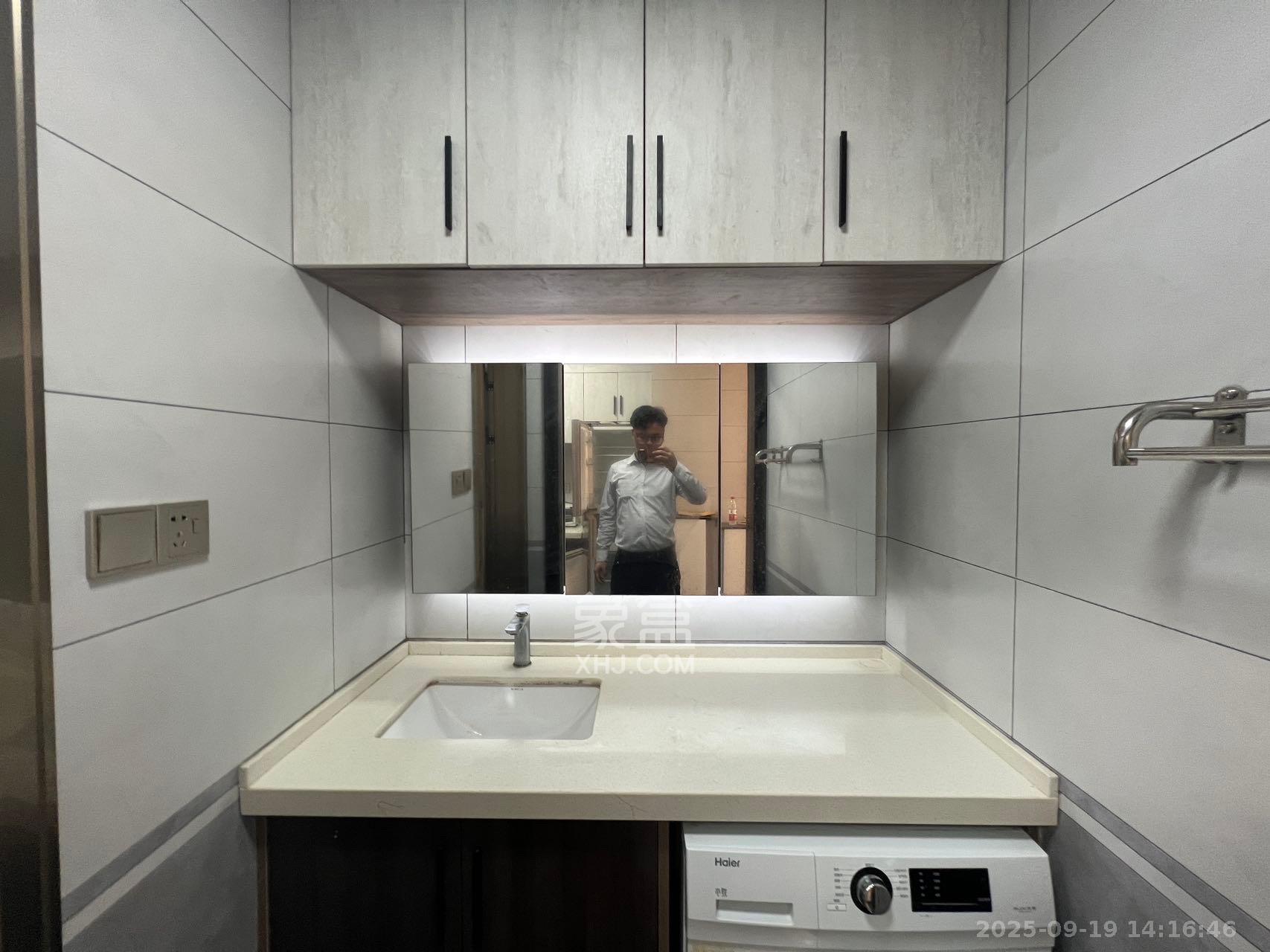 荣悦台 2室1厅1卫 2700.0元/月 荣悦台 2室1厅1卫 2700.0元/月室内图