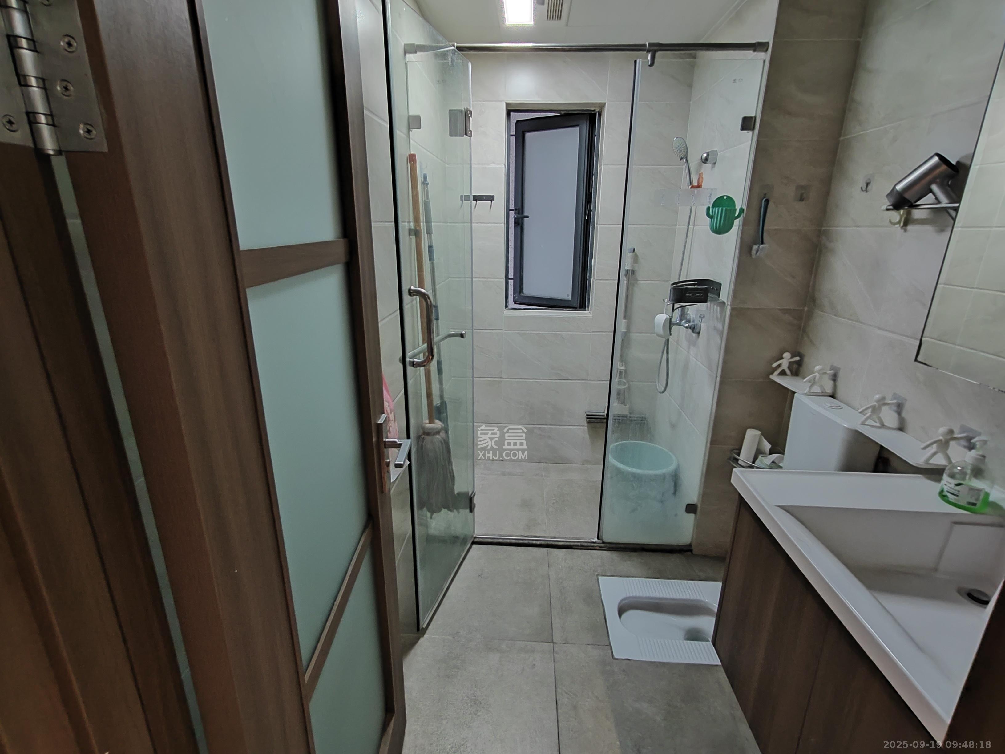 保利恒伟时光印象 4室2厅2卫 2700.0元/月 保利恒伟时光印象 4室2厅2卫 2700.0元/月室内图