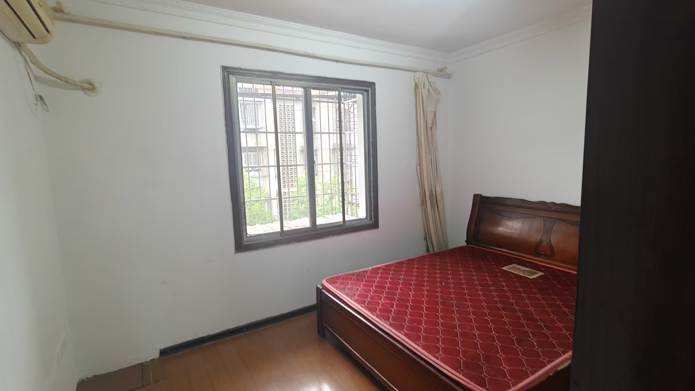 太平小区 1室0厅0卫 1100.0元/月 太平小区 1室0厅0卫 1100.0元/月室内图