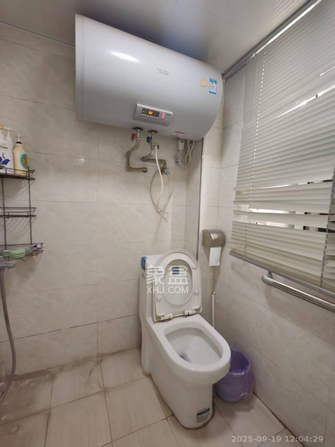 广电南院宿舍  3室1厅1卫    1800.0元/月室内图