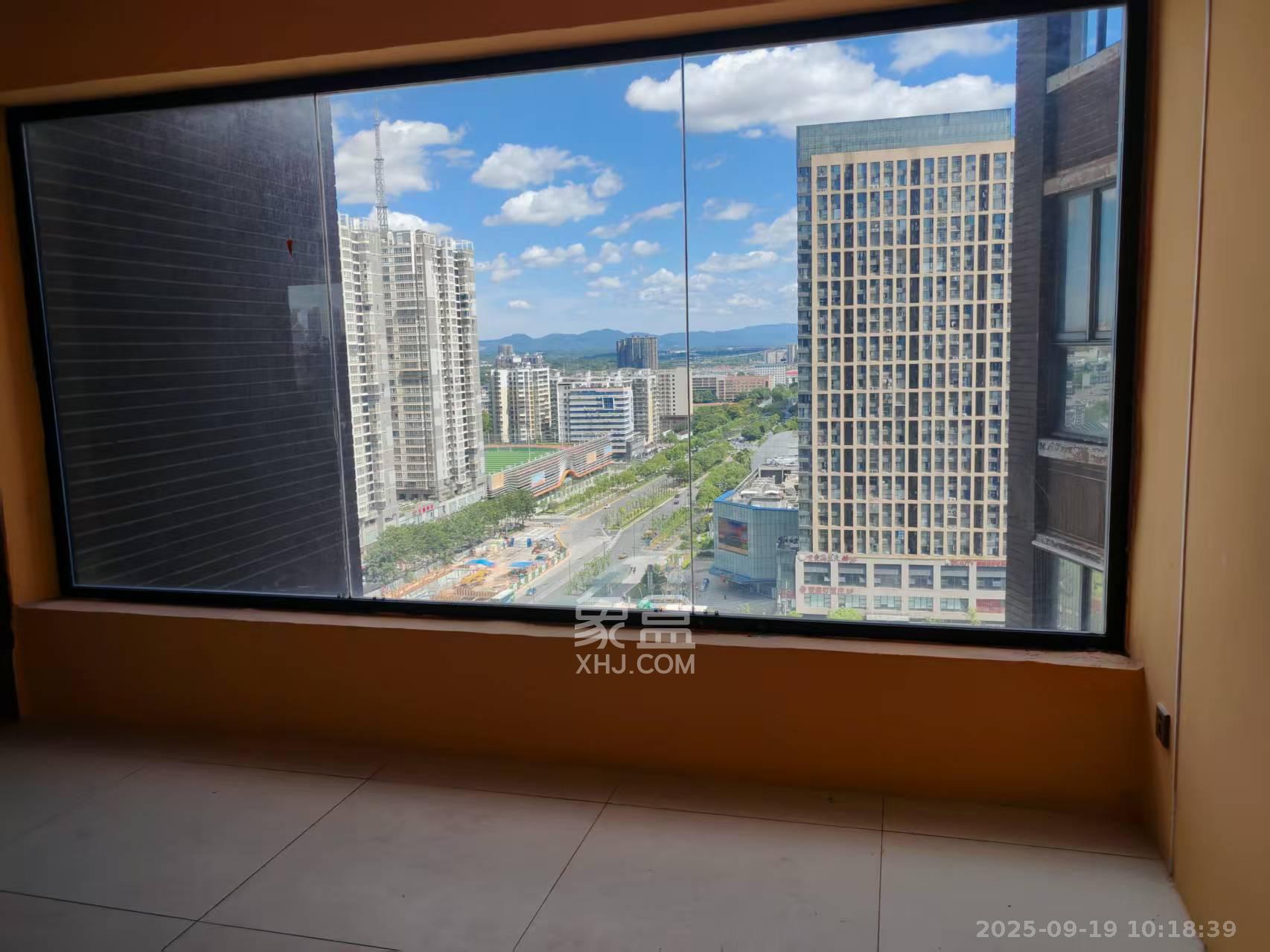 尚城  4室2厅2卫    3000.0元/月室内图