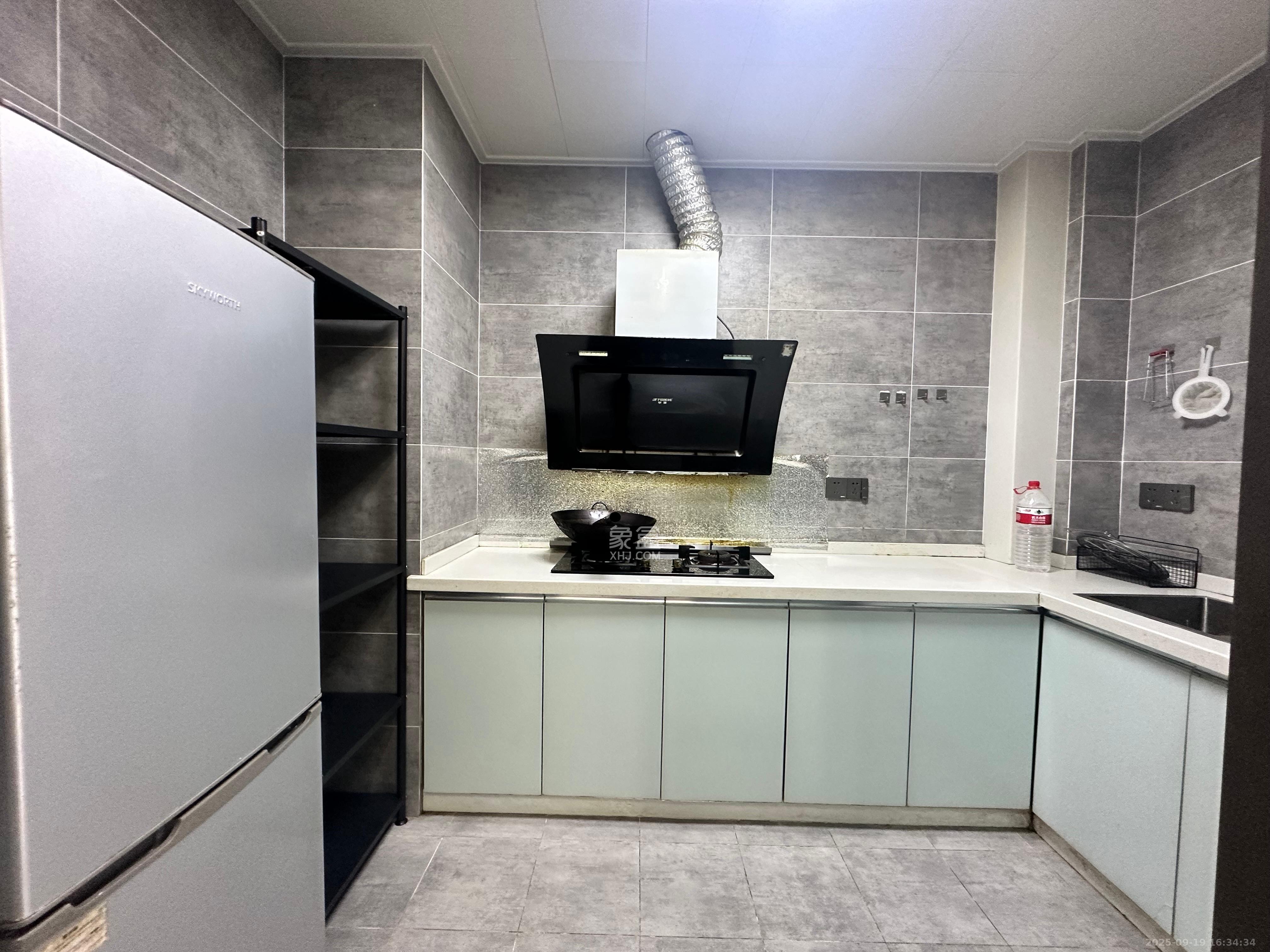 润和滨江府 4室2厅2卫 2400.0元/月 润和滨江府 4室2厅2卫 2400.0元/月室内图