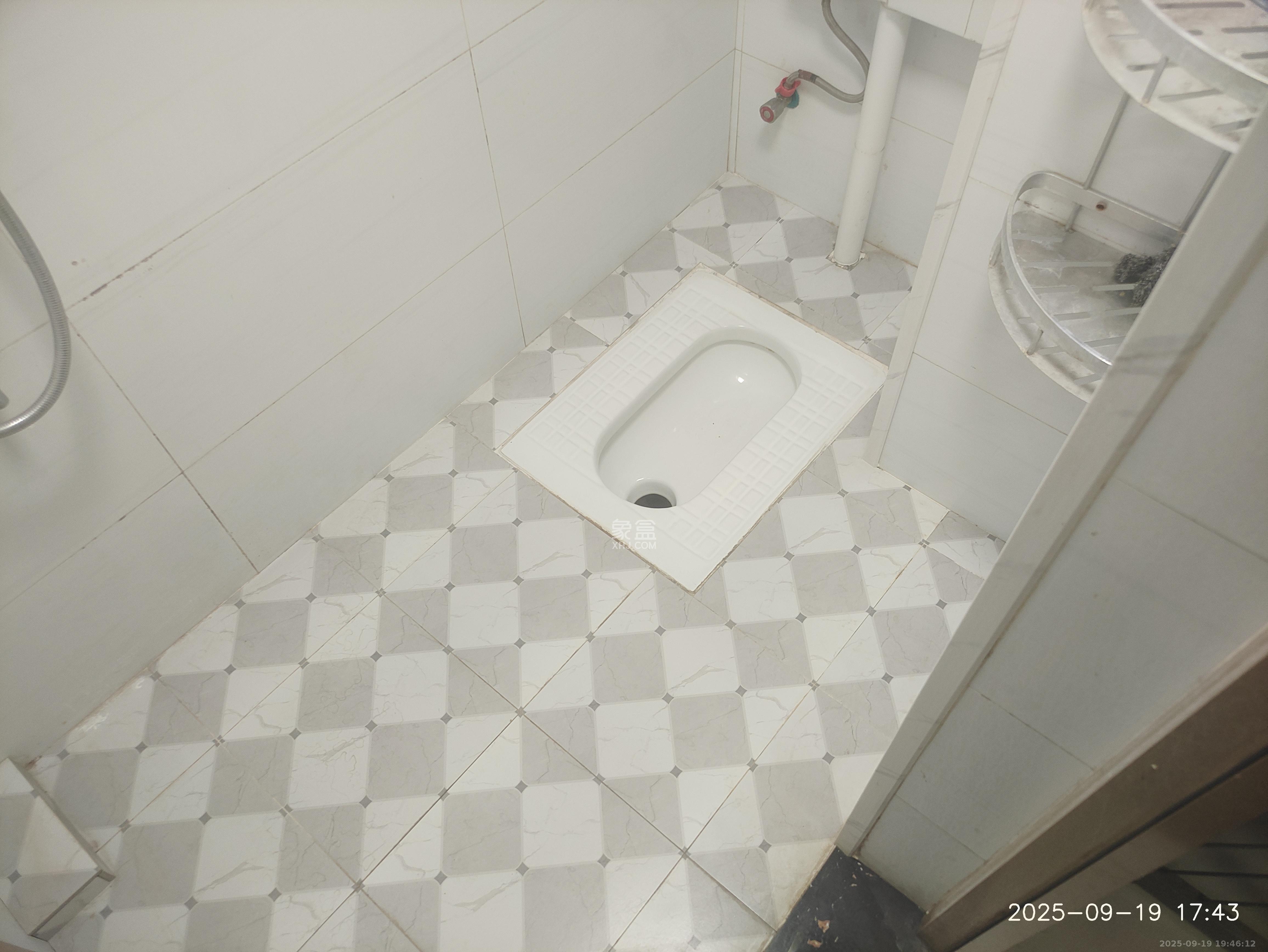 桥头家苑一期  1室1厅0卫    1100.0元/月室内图