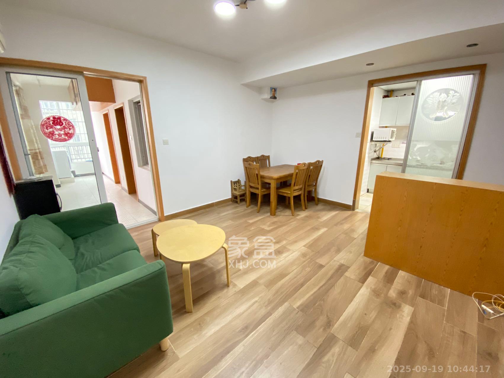 月湖兰庭  2室1厅1卫    2100.0元/月室内图