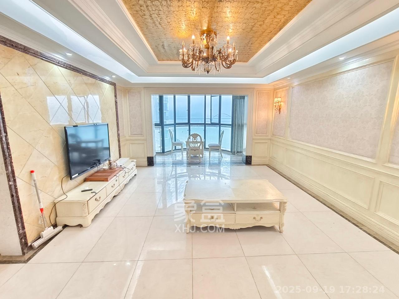 湘江世纪城临江苑 1室2厅2卫 4000.0元/月 湘江世纪城临江苑 1室2厅2卫 4000.0元/月室内图