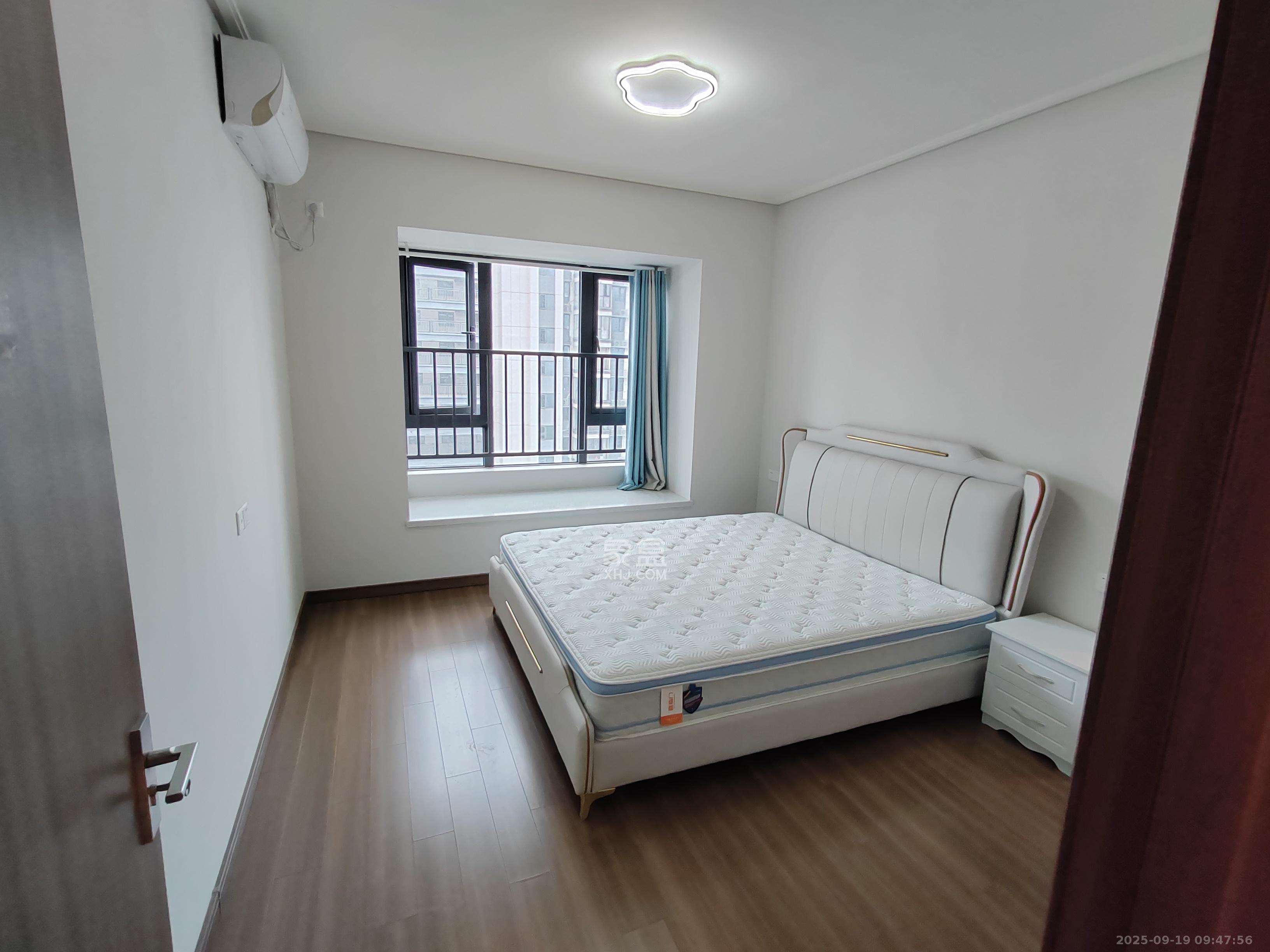 保利恒伟时光印象  4室2厅2卫    2700.0元/月室内图