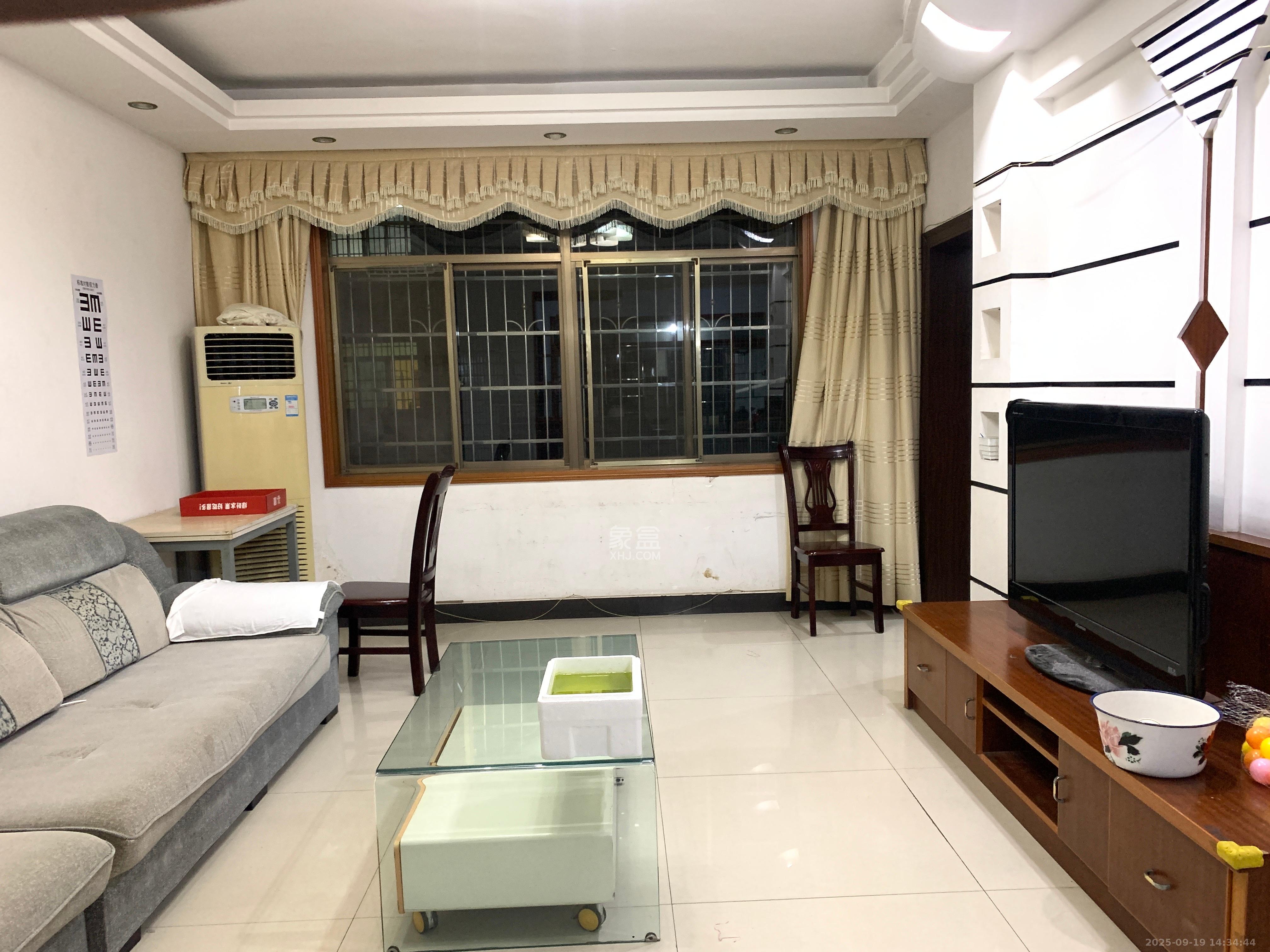 长沙县农业局宿舍 3室2厅2卫 1600.0元/月 长沙县农业局宿舍 3室2厅2卫 1600.0元/月室内图