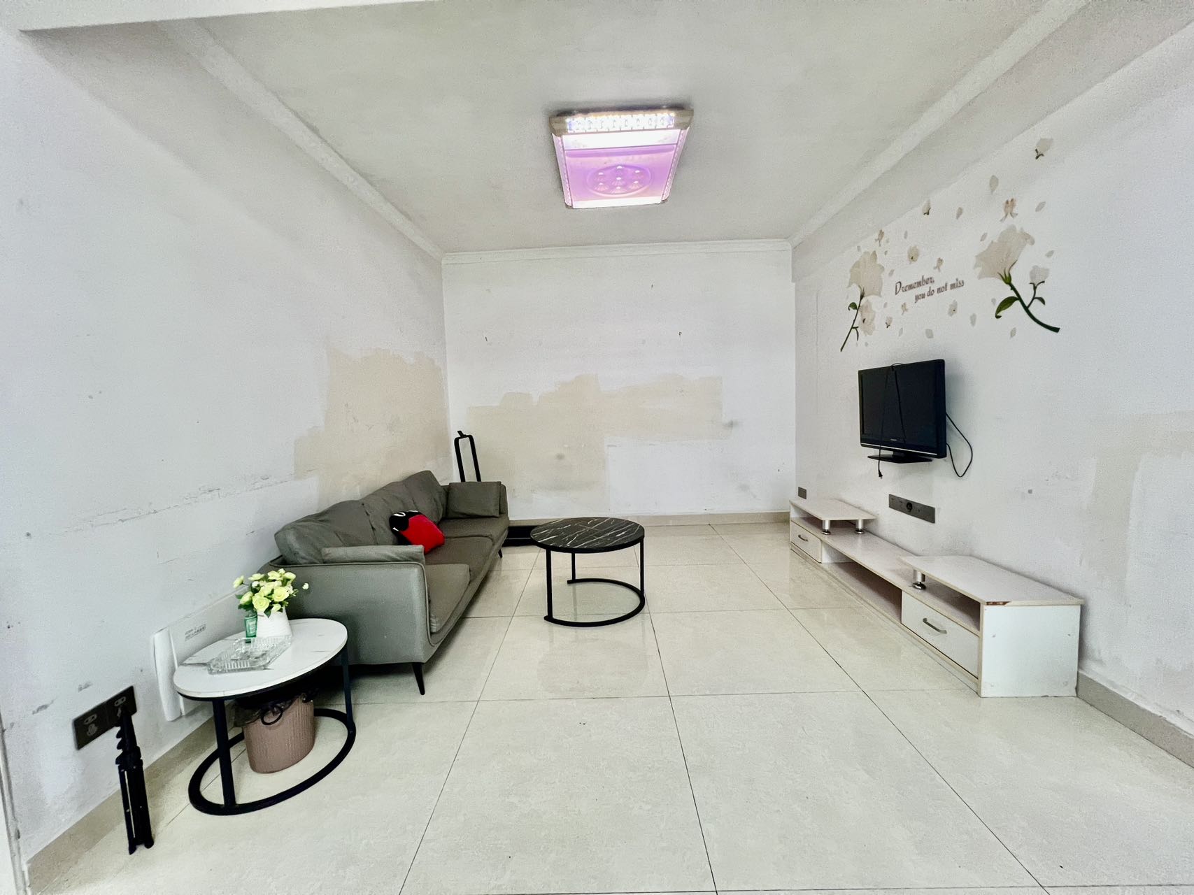 龙洲馨苑  2室2厅1卫    35.8万