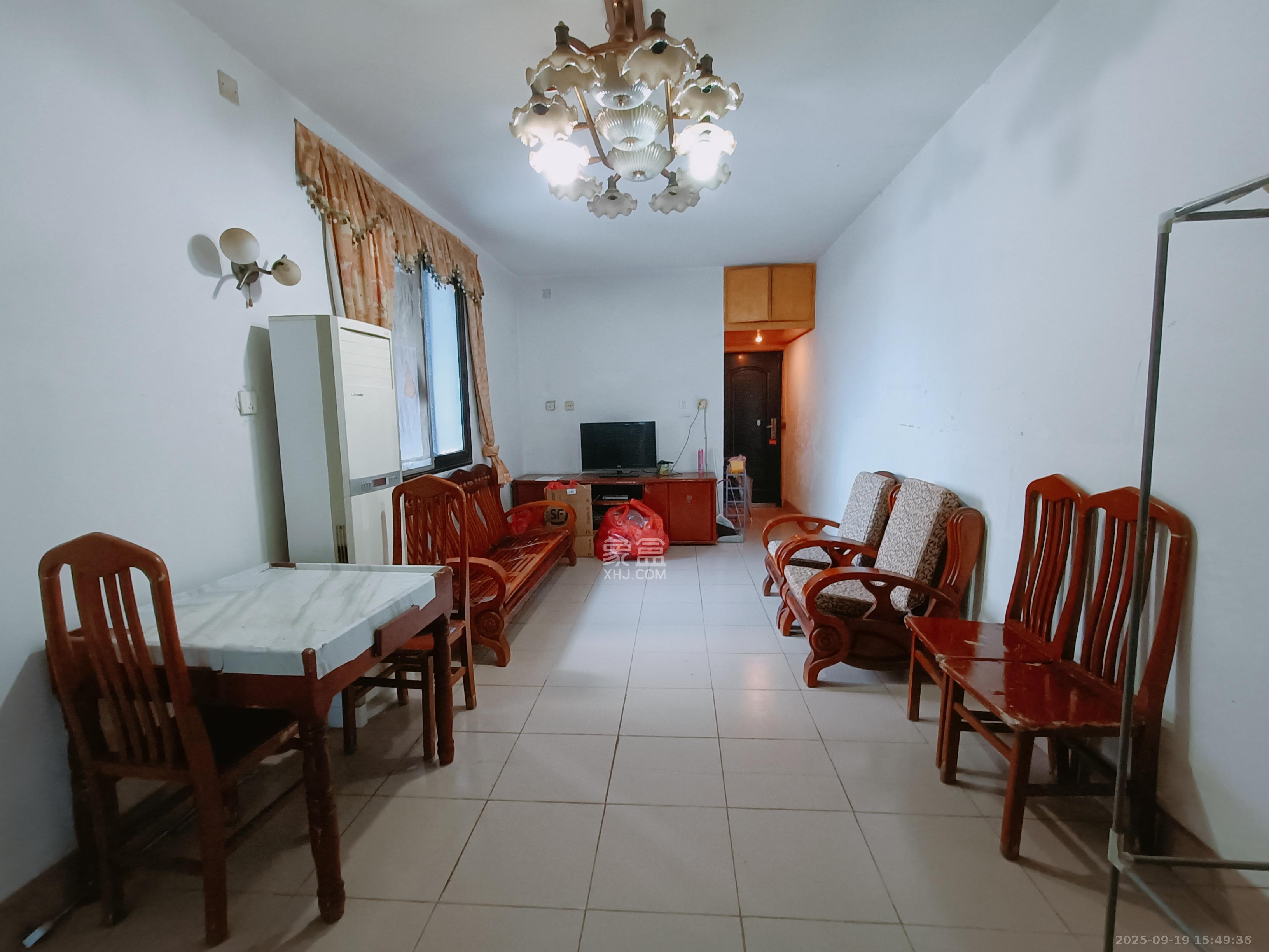 左家塘印刷厂宿舍(人印宿舍) 2室1厅1卫 1100.0元/月 左家塘印刷厂宿舍(人印宿舍) 2室1厅1卫 1100.0元/月室内图