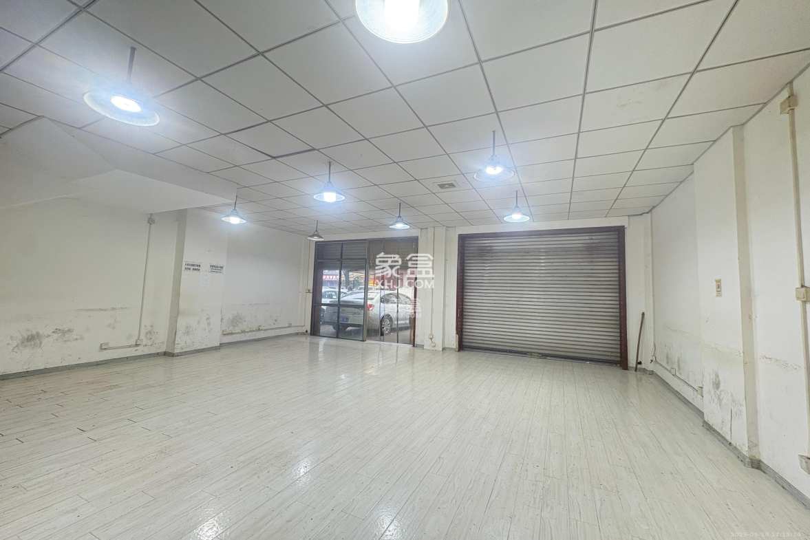 星沙一区 1室0厅0卫 3500.0元/月 星沙一区 1室0厅0卫 3500.0元/月室内图