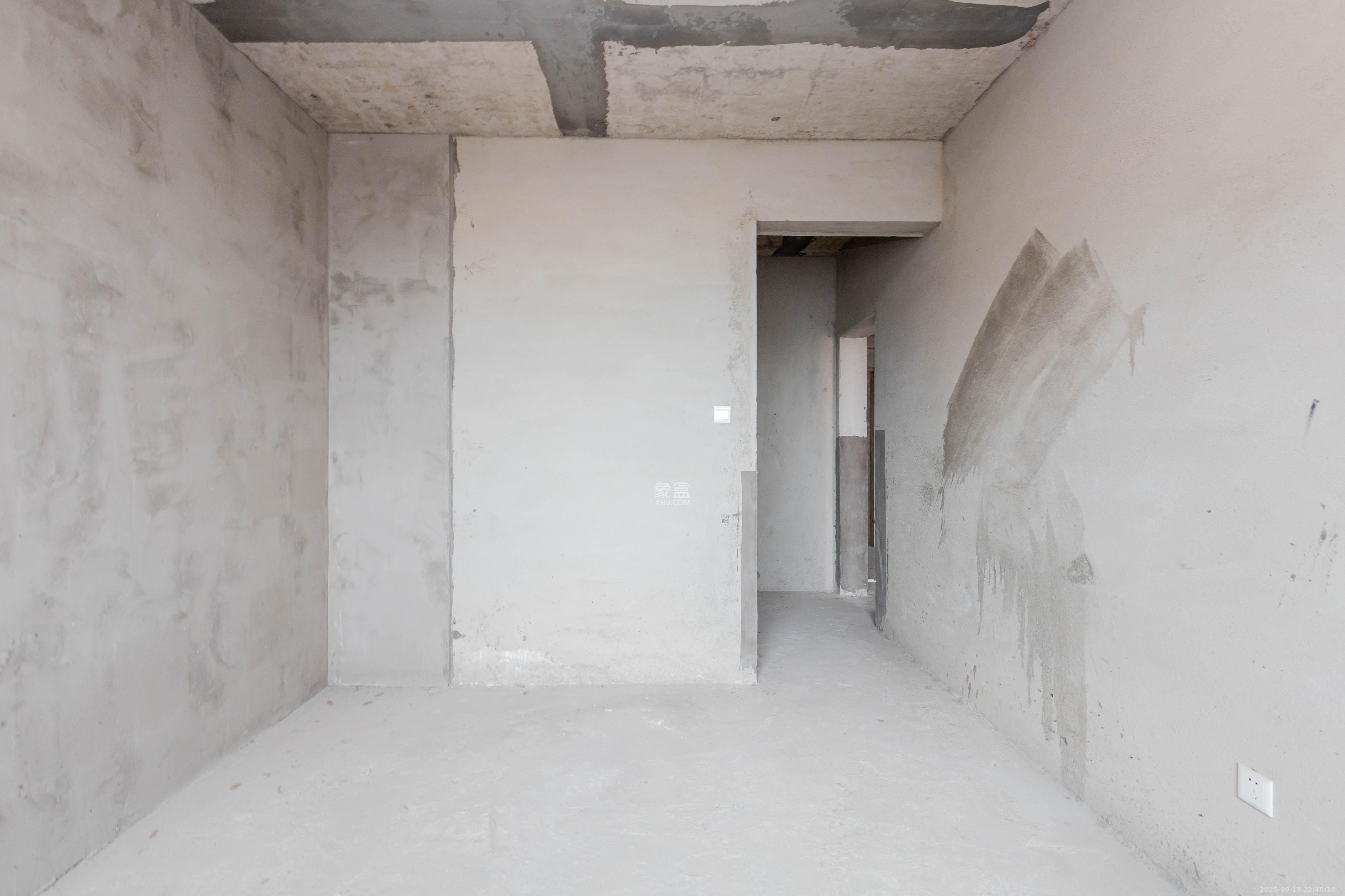 东业上城嘉苑（晟悦国际）  1室0厅0卫    66.0万卧室