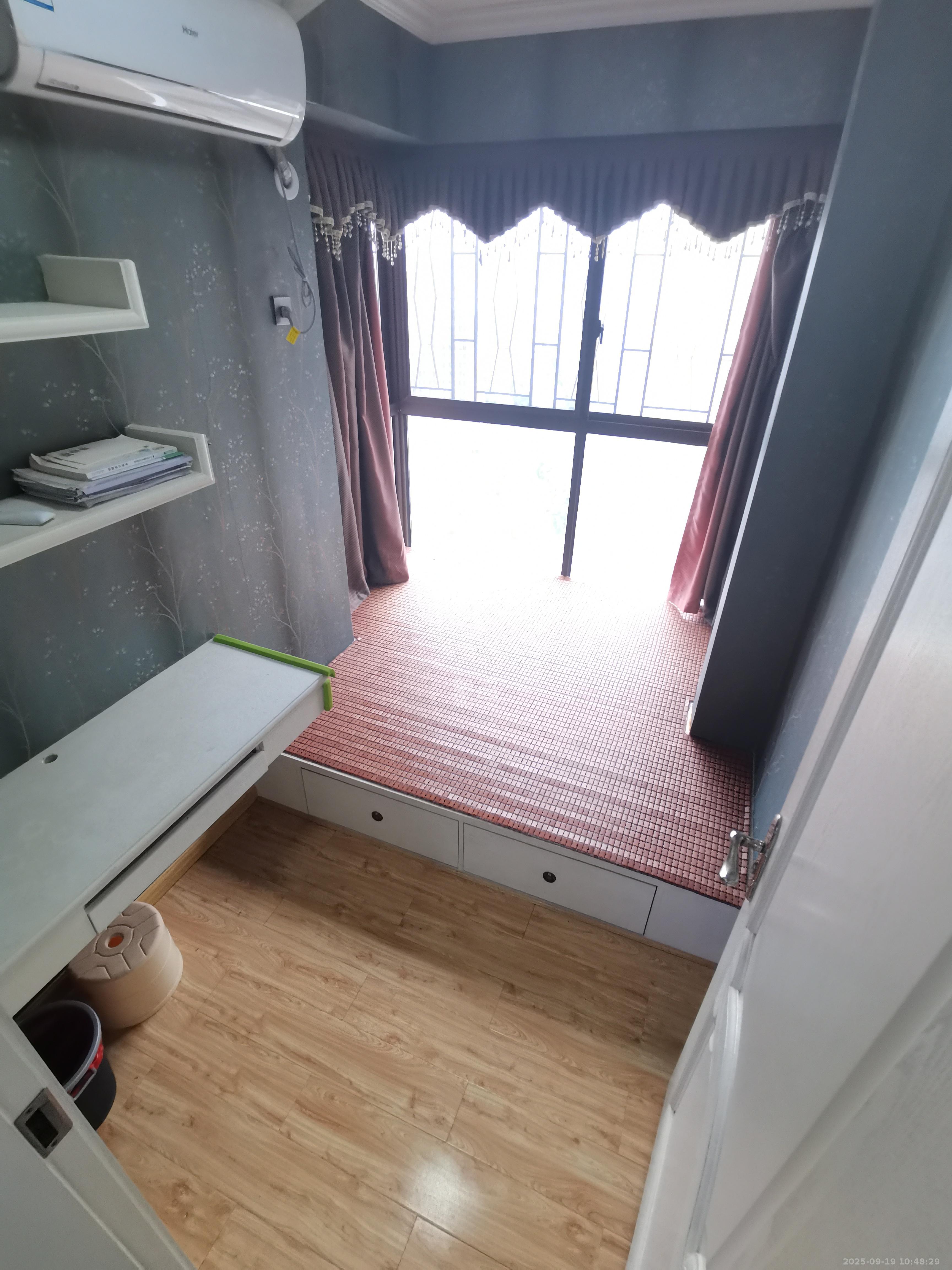 海洋半岛（月珑湾）  3室2厅1卫    2400.0元/月室内图