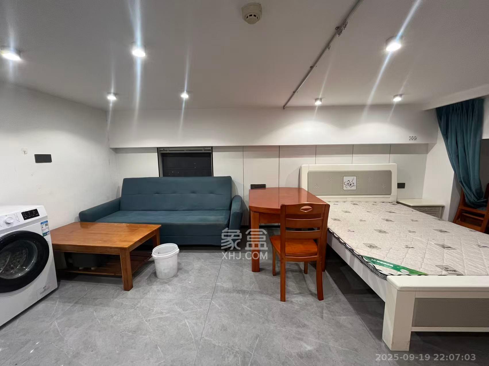 龙湖新壹城  1室0厅0卫    1500.0元/月室内图