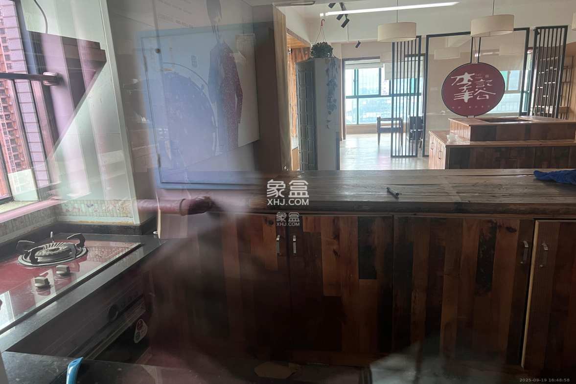 高桥财富大厦 1室1厅1卫 2600.0元/月 高桥财富大厦 1室1厅1卫 2600.0元/月室内图