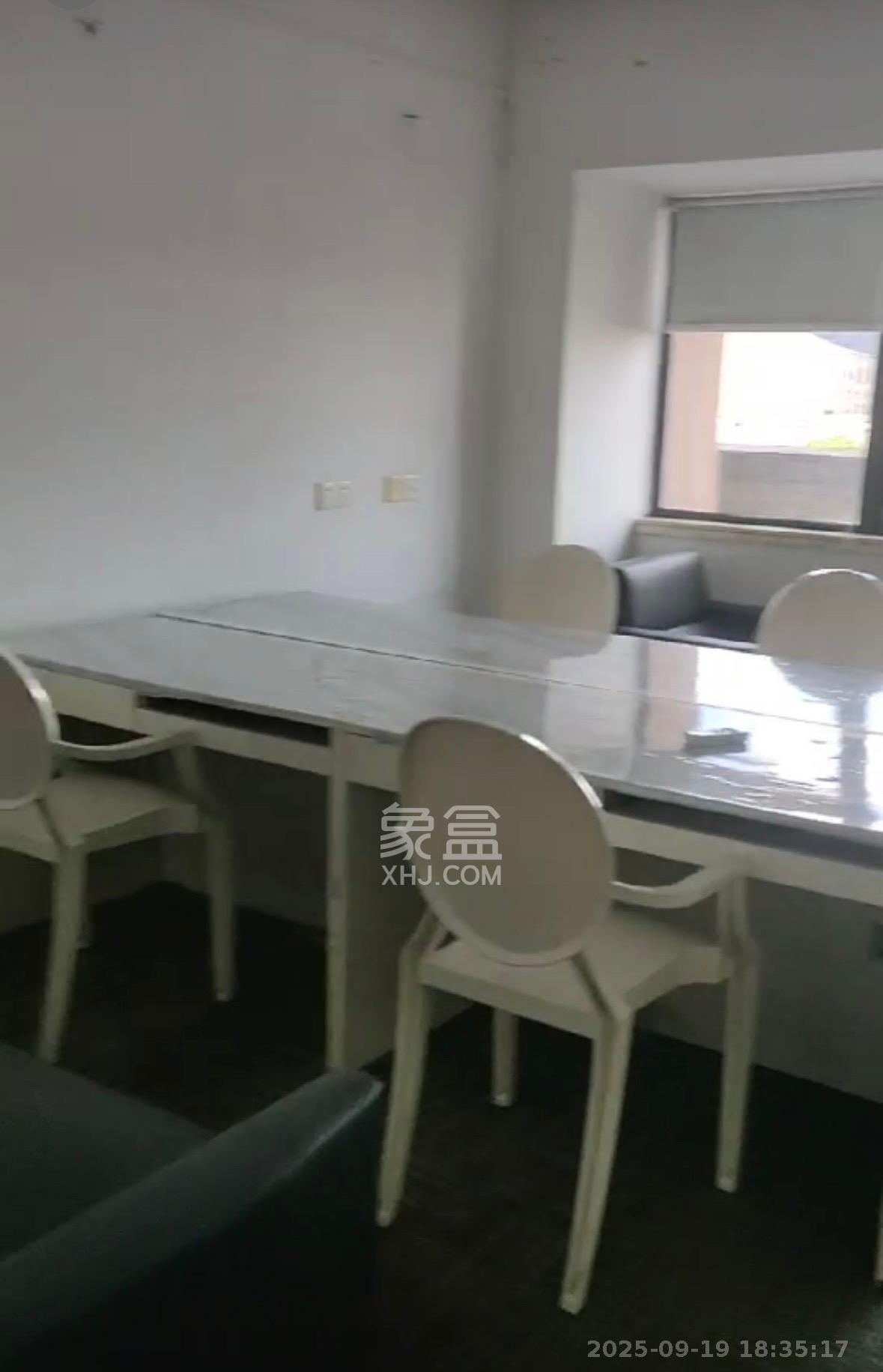 雅阁国际 1室0厅0卫 3000.0元/月 雅阁国际 1室0厅0卫 3000.0元/月室内图