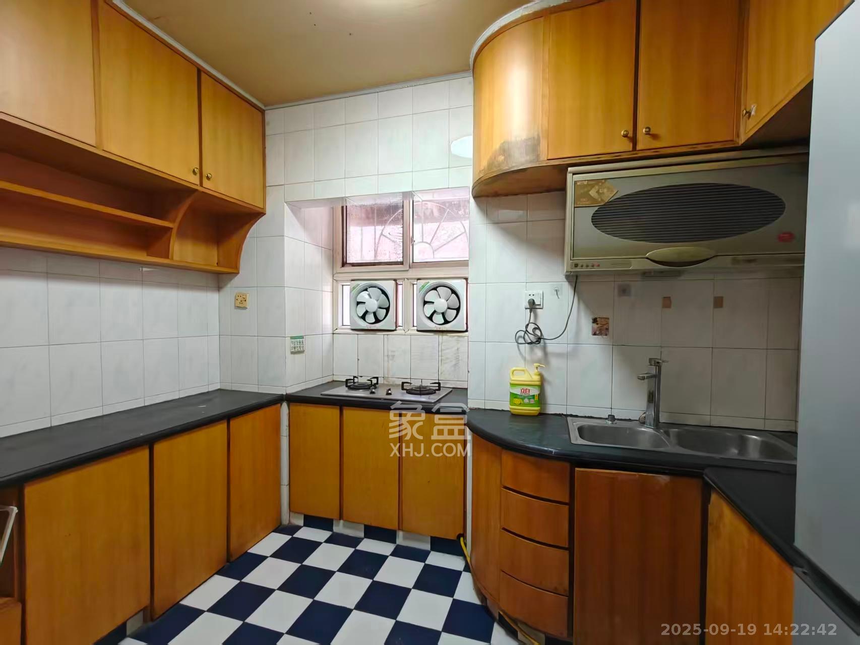 长沙理工大学侯家塘校区教职工宿舍  3室2厅1卫    2500.0元/月室内图