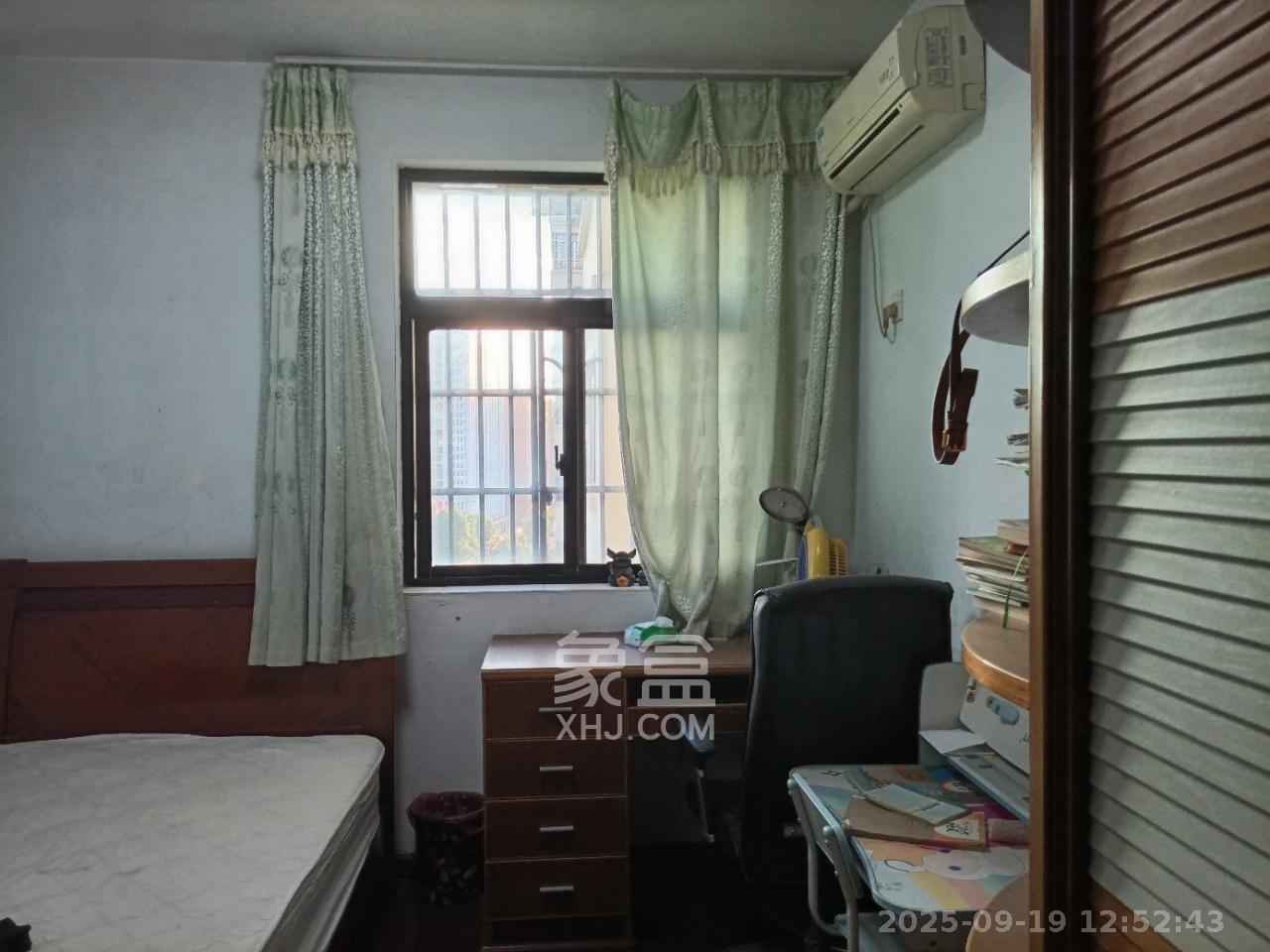 旺坤家园 3室2厅1卫 2000.0元/月 旺坤家园 3室2厅1卫 2000.0元/月室内图