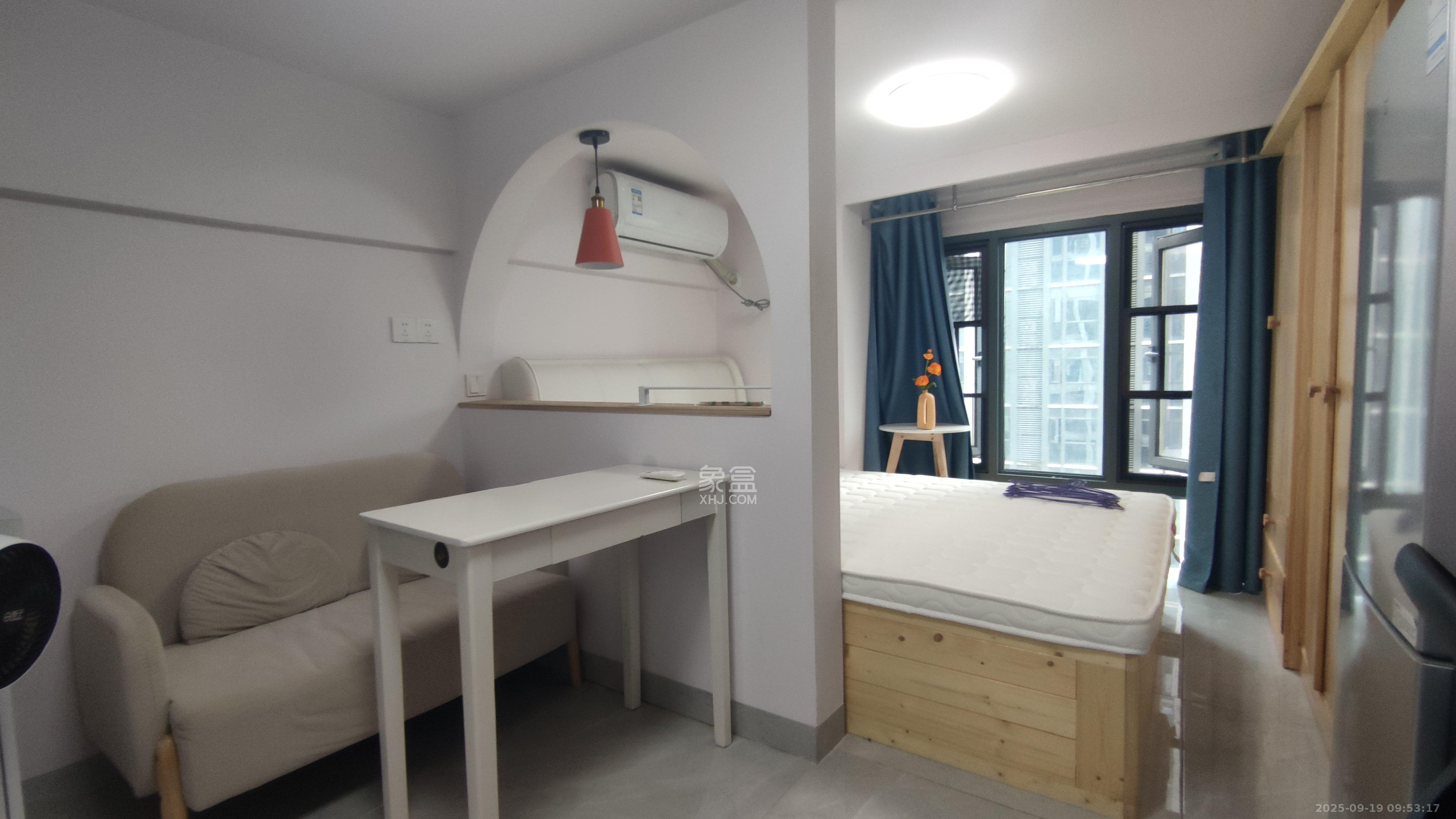 清控湖山雅居北区  1室1厅1卫    1100.0元/月室内图