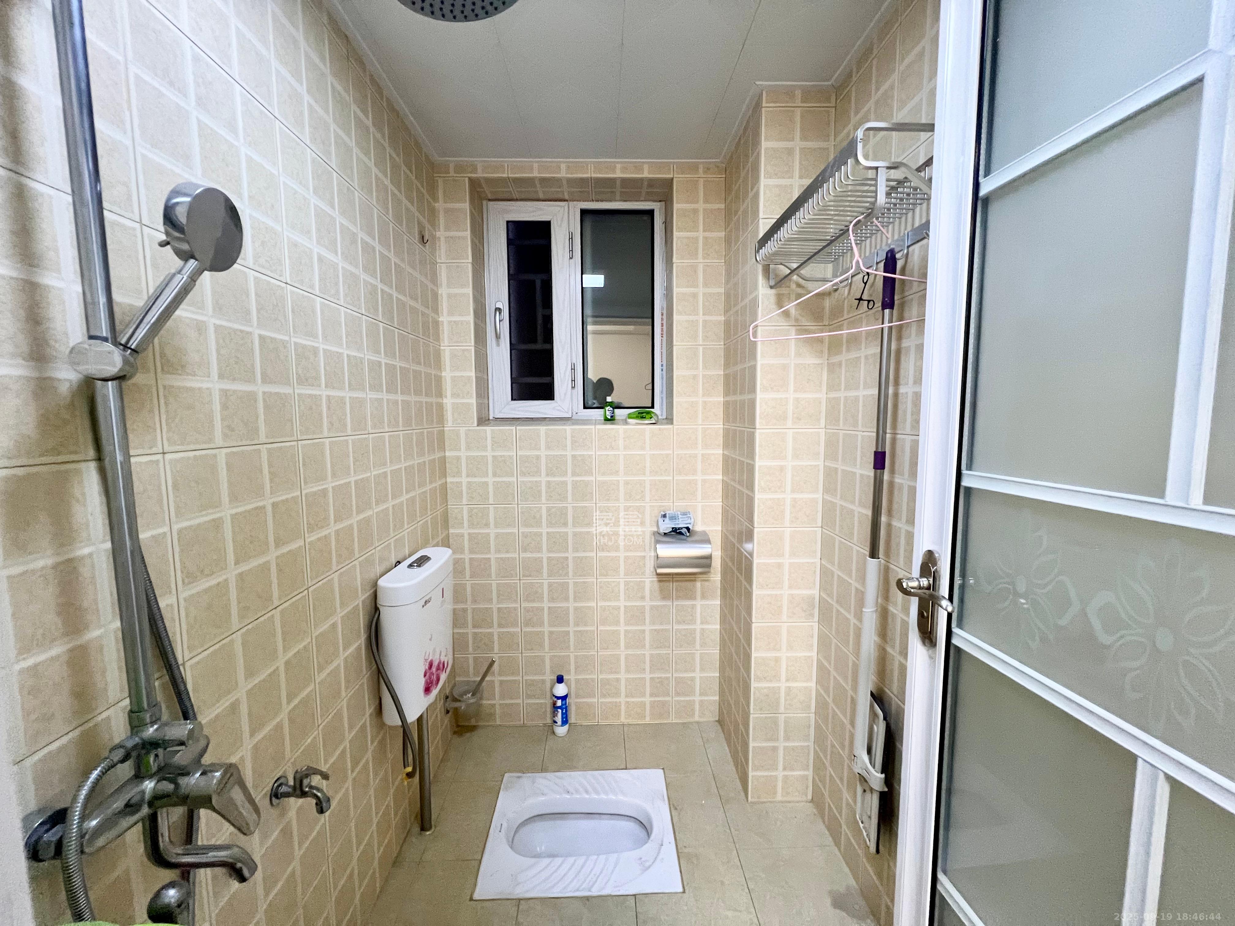 钱隆世家 2室2厅1卫 2000.0元/月 钱隆世家 2室2厅1卫 2000.0元/月室内图