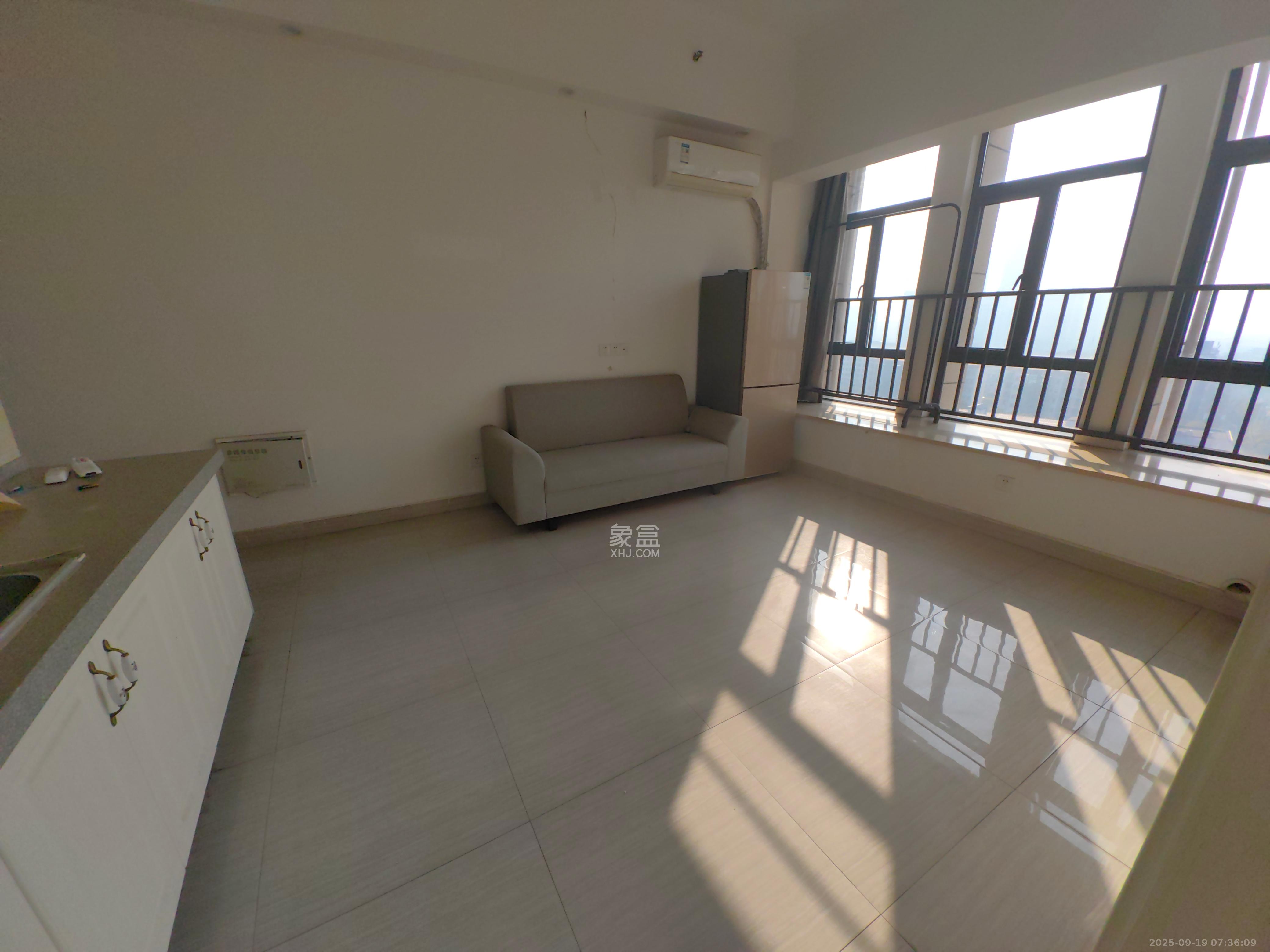 兆坤星悦荟 1室1厅1卫 1500.0元/月 兆坤星悦荟 1室1厅1卫 1500.0元/月室内图