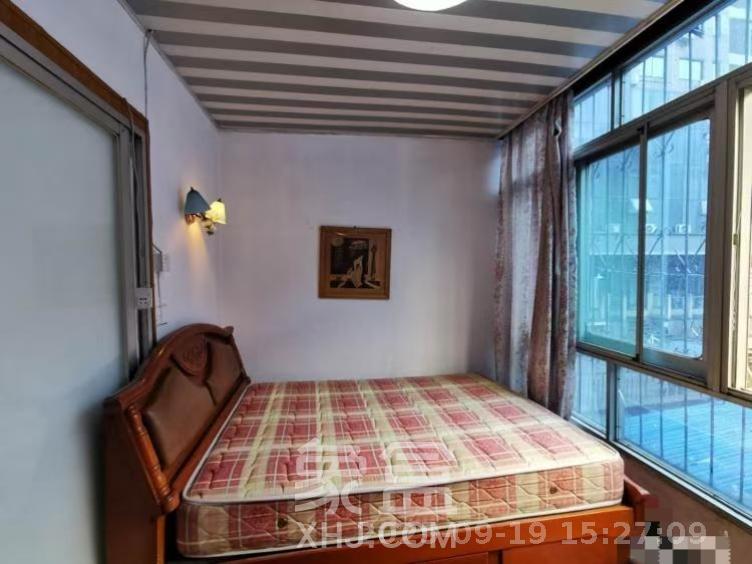 麓山南路立新村001号(粮食局) 2室2厅1卫 1800.0元/月 麓山南路立新村001号(粮食局) 2室2厅1卫 1800.0元/月室内图