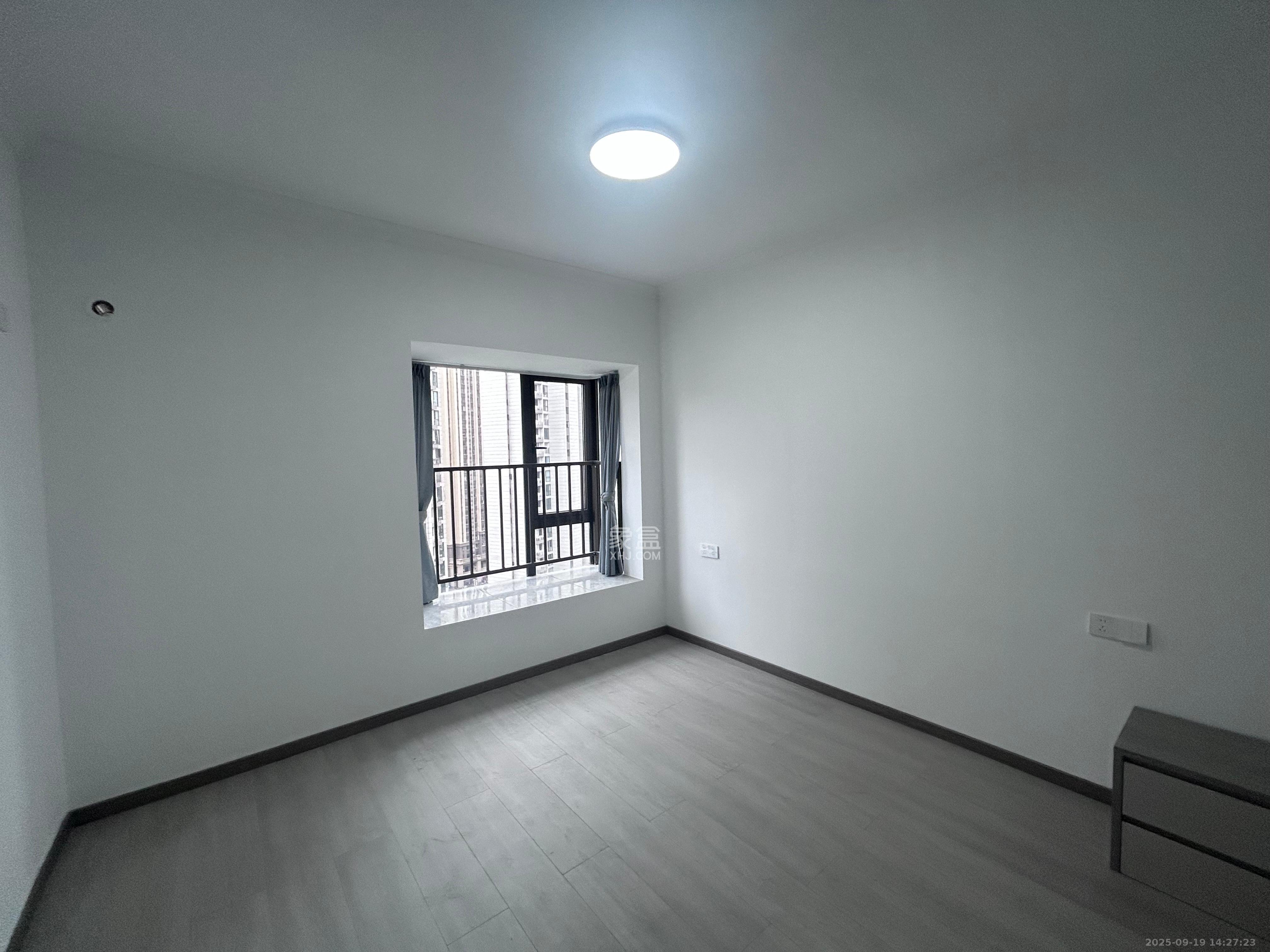 润和翰文府  4室2厅2卫    3000.0元/月室内图