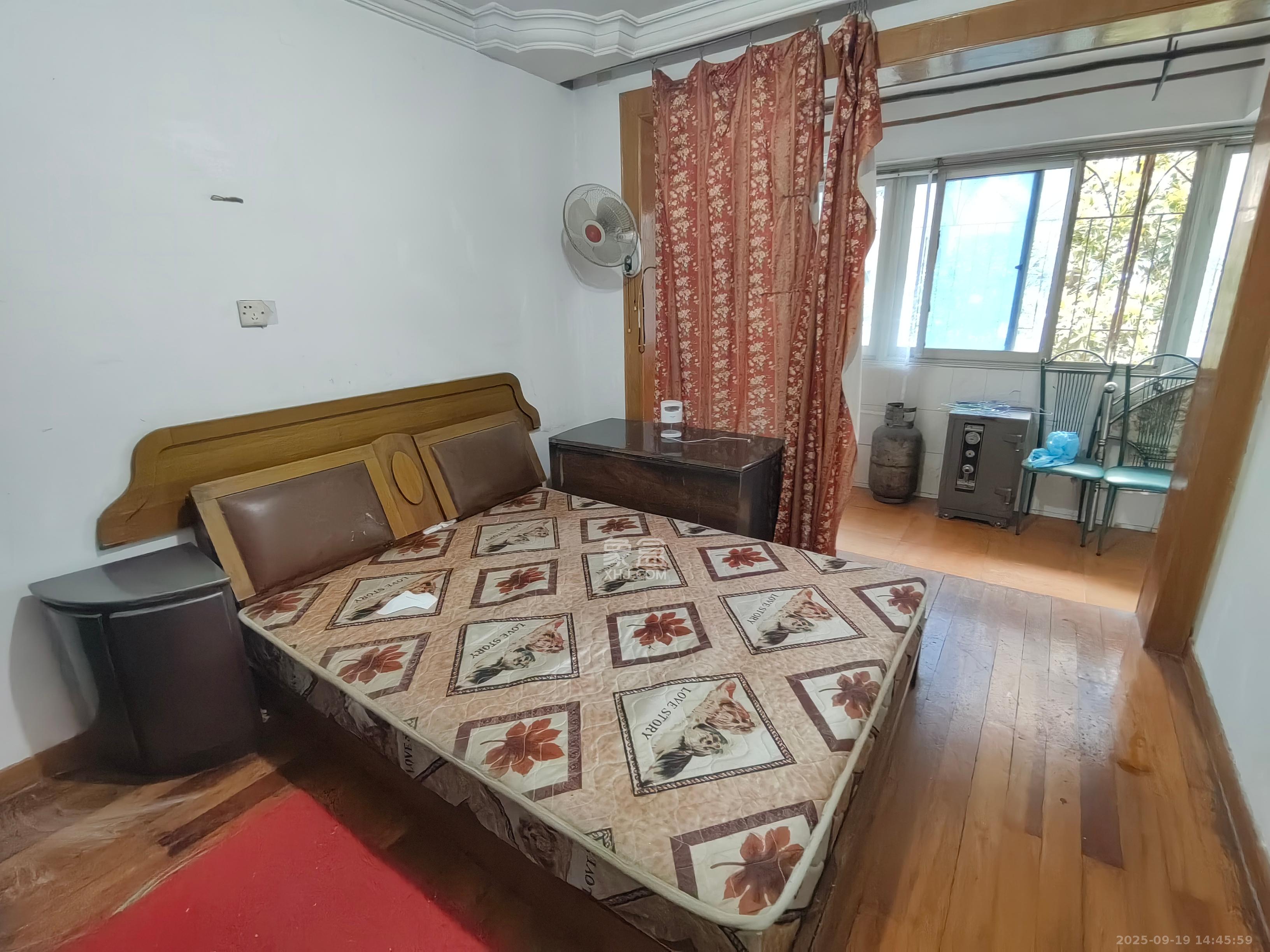 水泵厂宿舍  2室1厅1卫    1200.0元/月 水泵厂宿舍  2室1厅1卫    1200.0元/月室内图