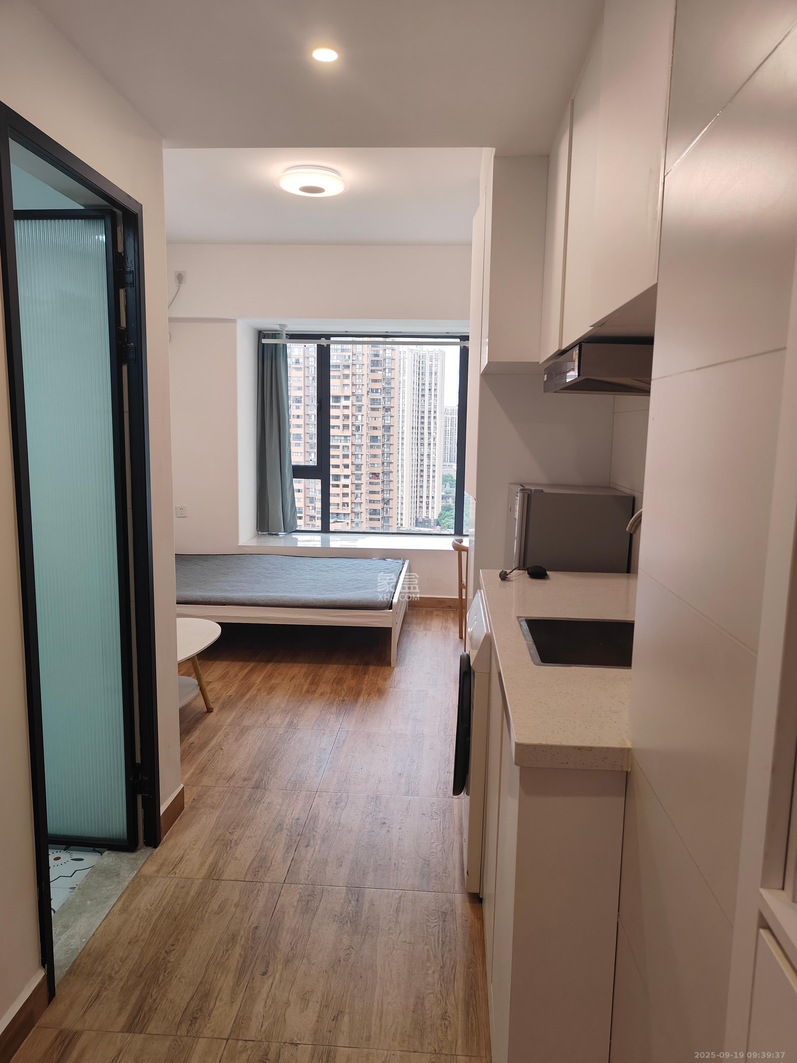 碧桂园印象 1室0厅0卫 1300.0元/月 碧桂园印象 1室0厅0卫 1300.0元/月室内图