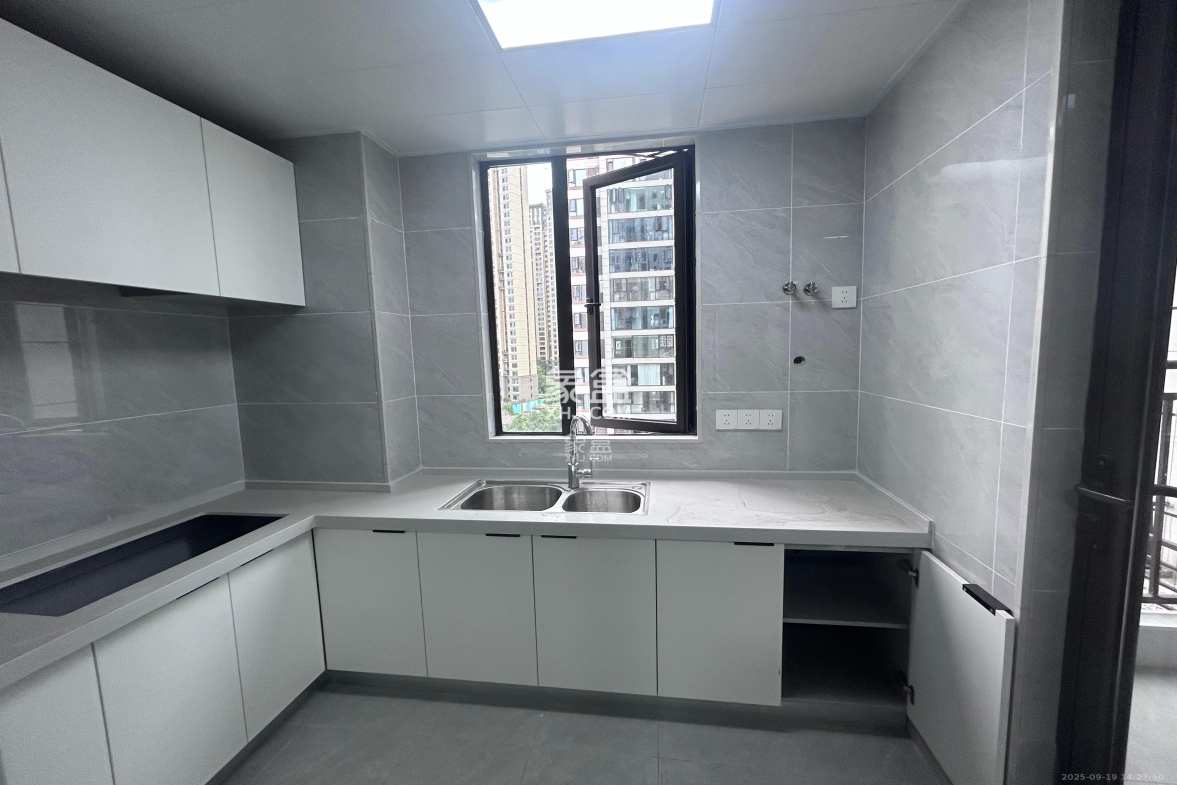 润和翰文府 4室2厅2卫 3000.0元/月 润和翰文府 4室2厅2卫 3000.0元/月室内图