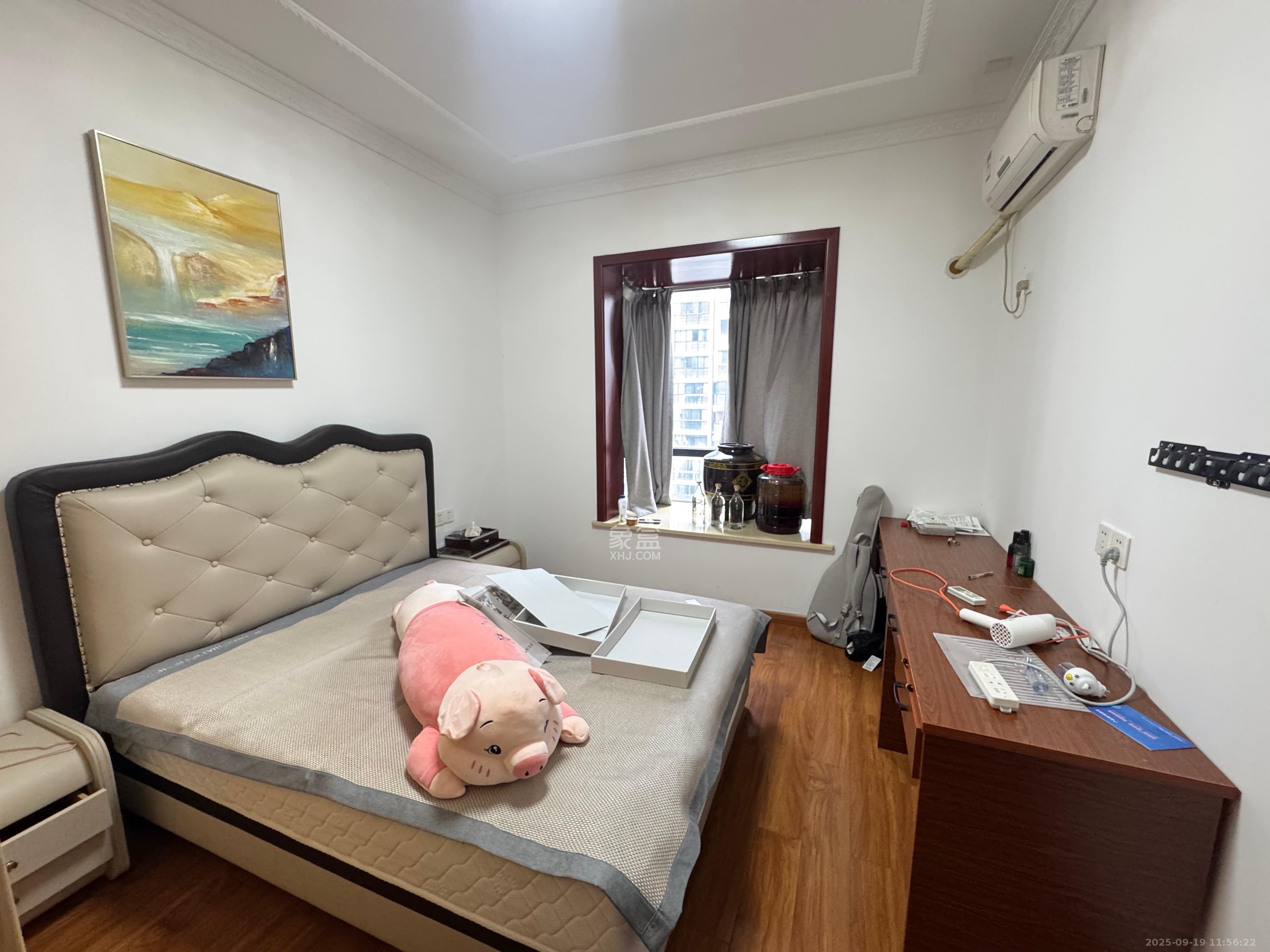 鑫远湘府华城 5室2厅2卫 5000.00元/月 鑫远湘府华城 5室2厅2卫 5000.00元/月室内图