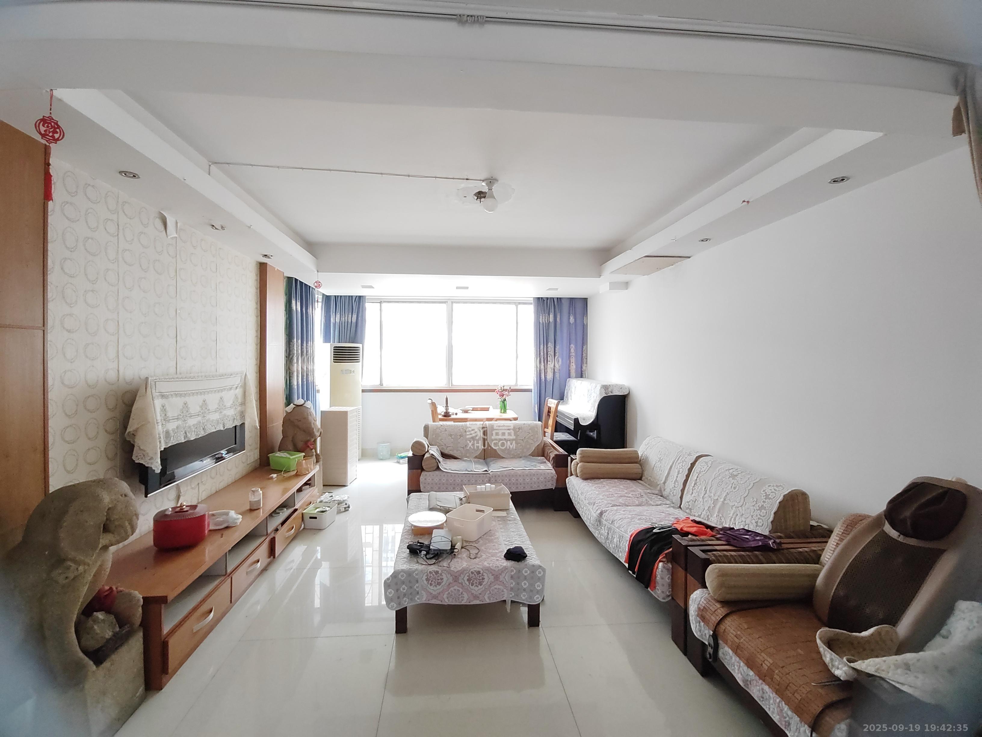 新雅园 3室2厅2卫 2000.0元/月 新雅园 3室2厅2卫 2000.0元/月户型图