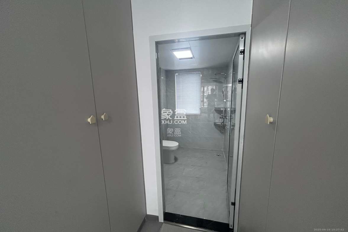 润和翰文府 4室2厅2卫 3000.0元/月 润和翰文府 4室2厅2卫 3000.0元/月室内图